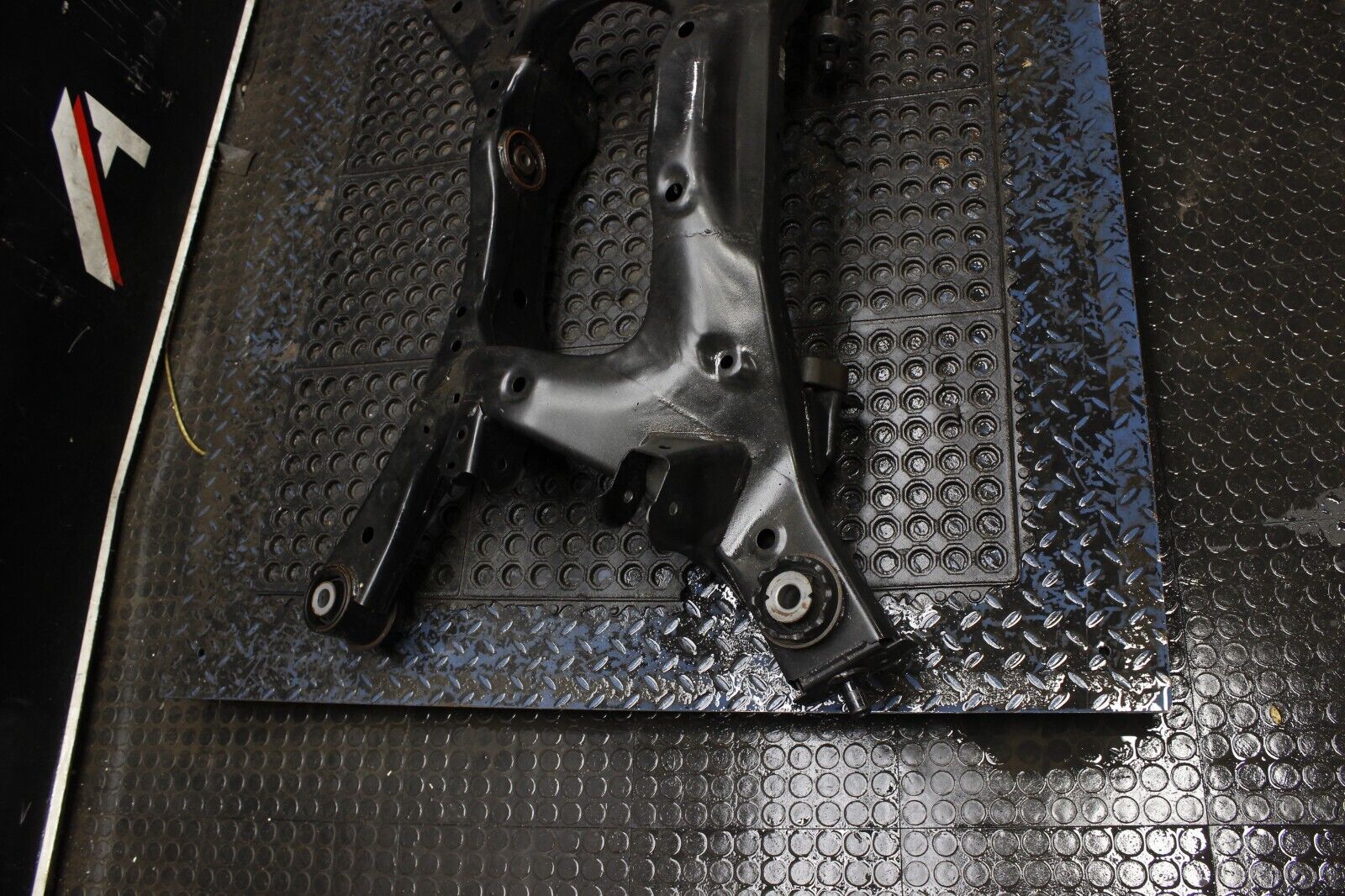 09-20 370Z Rear End Subframe Crossmember Assembly OEM Frame Support