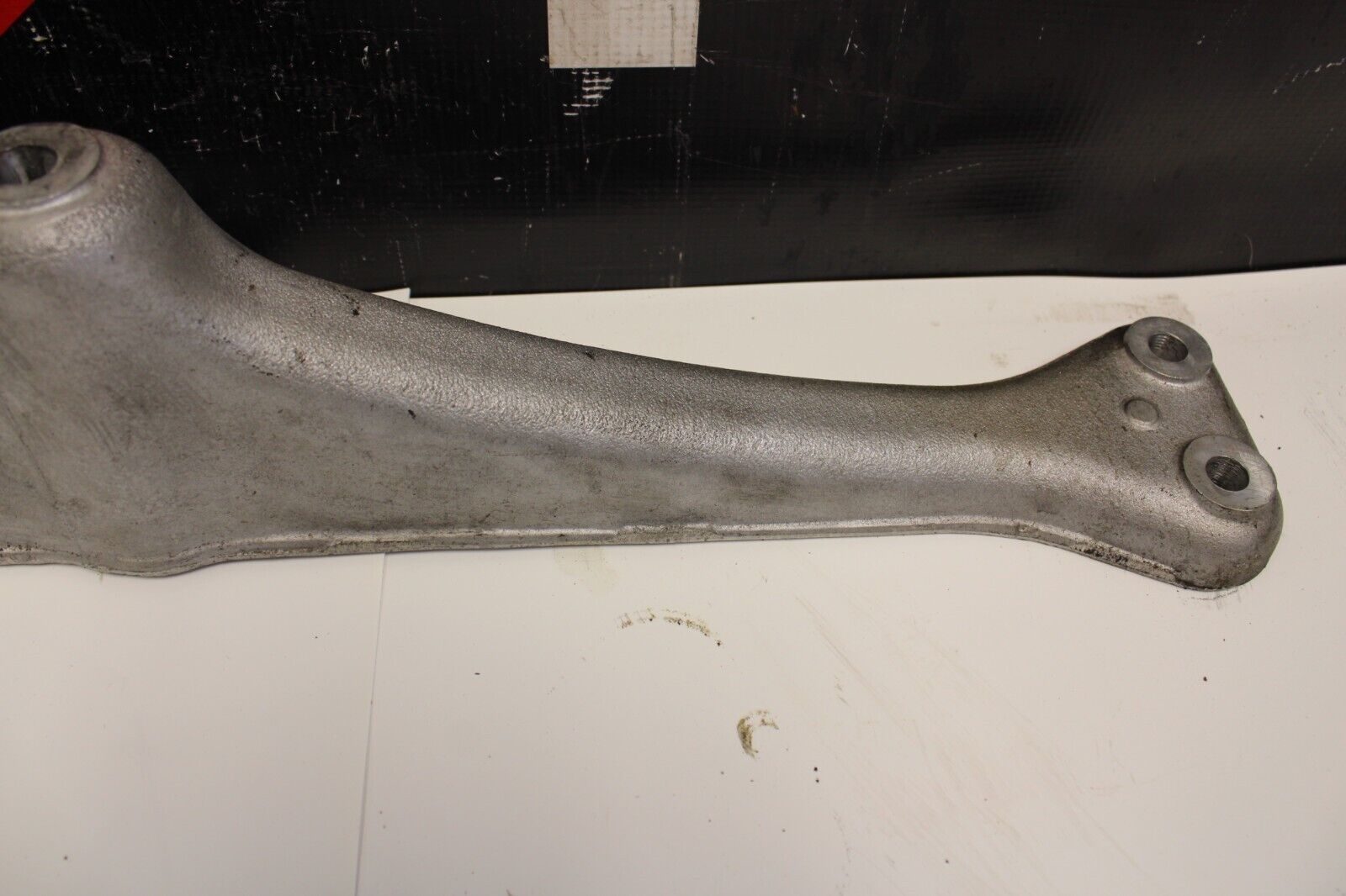 2010 NISSAN GTR R35 AWD OEM FACTORY TRANSMISSION CROSSMEMBER