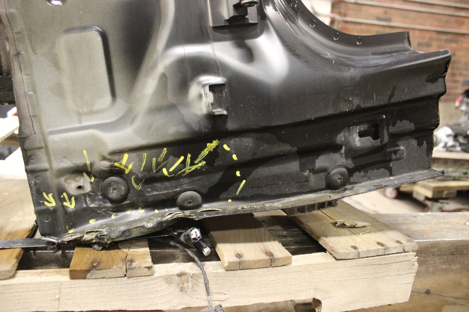 2012-18 BMW F80 M3 F30 3-SERIES FR LEFT DRIVER SIDE FRAME RAIL CUT OEM