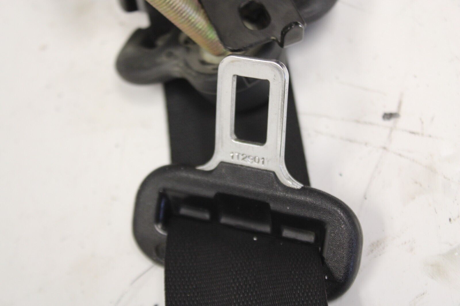 2002-2006 ACURA RSX-S RSX OEM FRONT RIGHT PASSENGER SEAT BELT FRONT