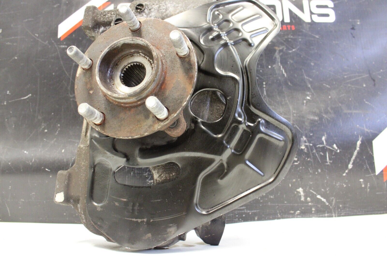 2014 Nissan GT-R GTR R35 Front LH Driver Knuckle Spindle Arm Knee Assembly OEM