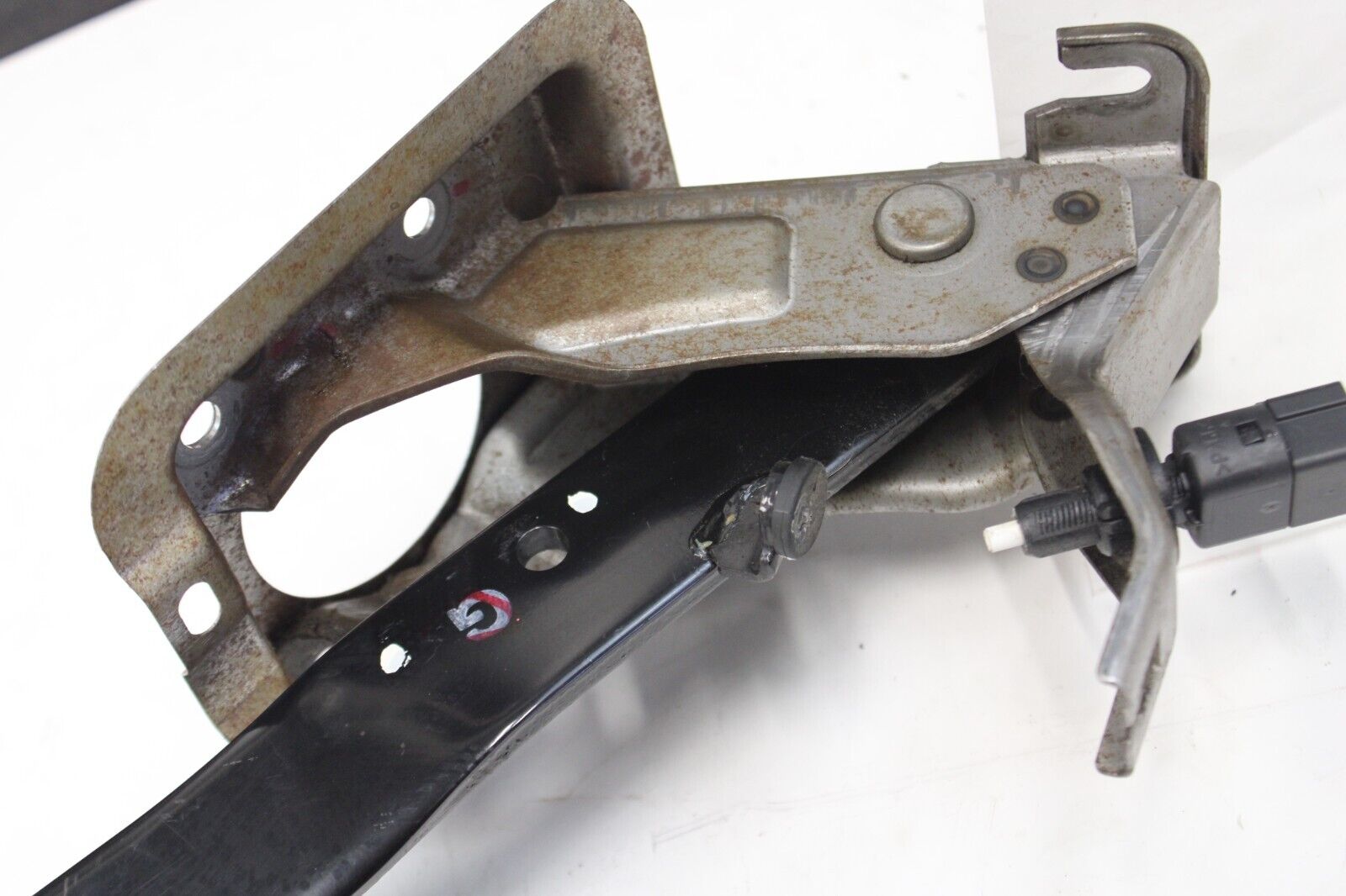 2003-2006 Mitsubishi Evolution 8 9 Brake Pedal Assembly OEM Evo 8 9