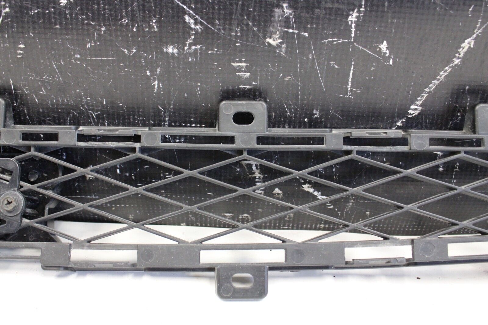2013 NISSAN GT-R R35 GTR VR38 3.8L OEM FRONT BUMPER GRILLE UPPER Grill