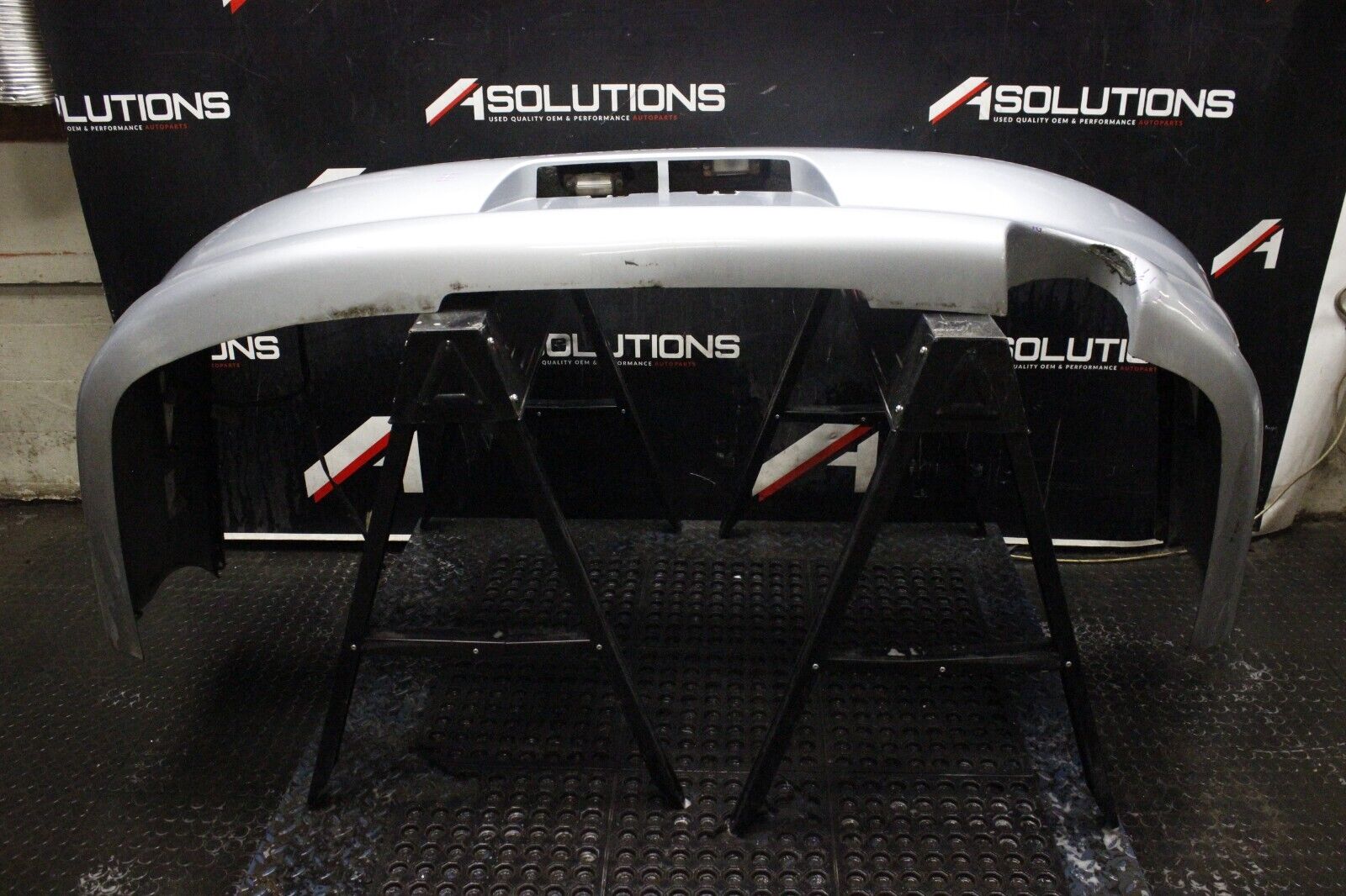 03-06 MITSUBISHI LANCER EVOLUTION 8 OEM REAR BUMPER COVER EVO 8