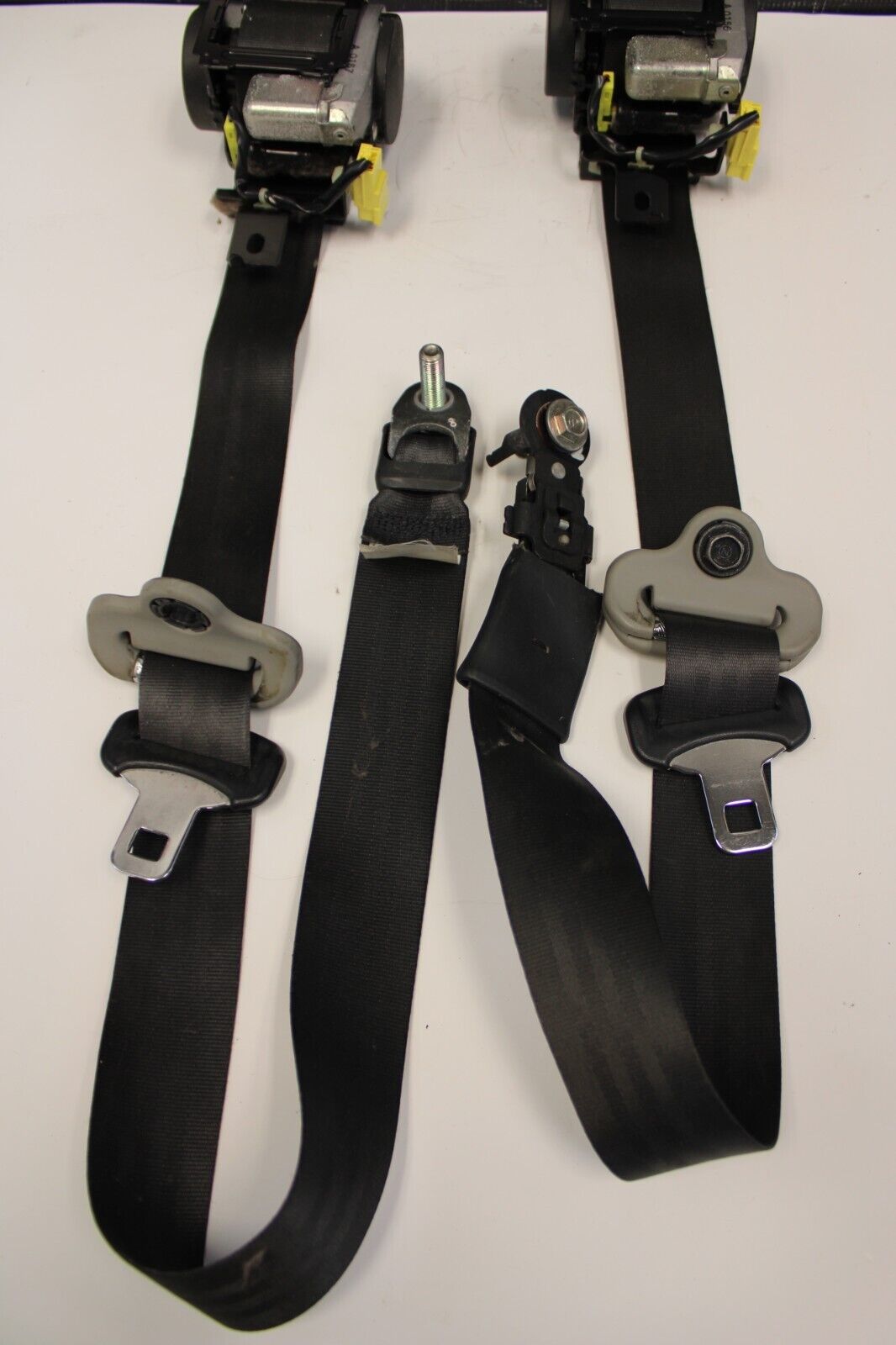 2004-2008 ACURA TSX DRIVER PASSENGER FRONT SEAT BELT RETRACTOR BLACK