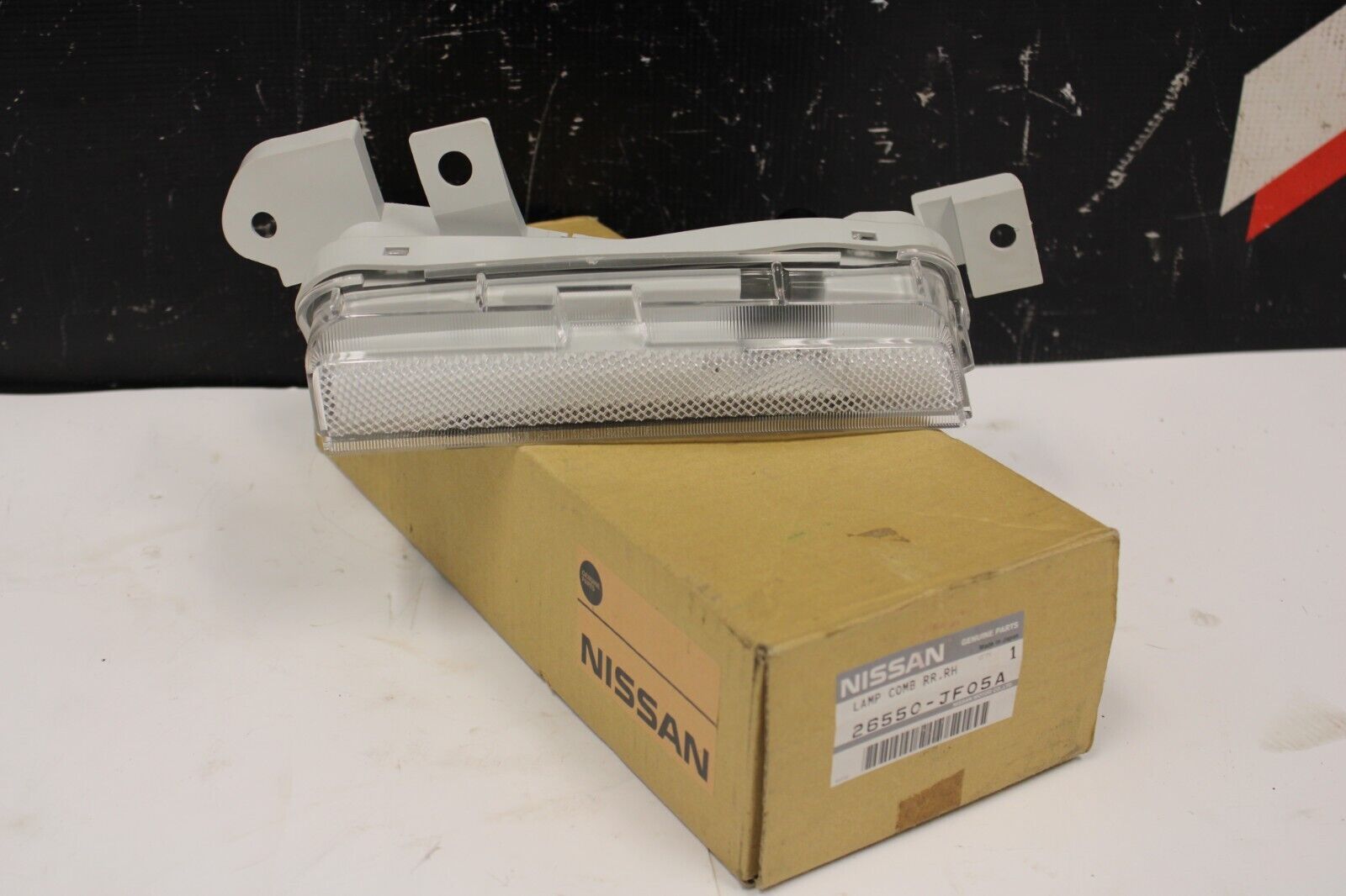 2012-2016 Nissan GT-R R35 GTR Rear Bumper Light Reflector RH 26550-JF05A PAIR