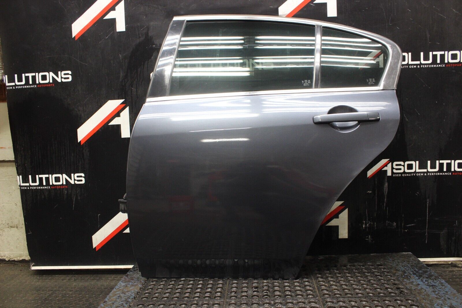 2008-2013 Infiniti G37 G37x Sedan Rear Driver Left Door OEM LH G25 G35