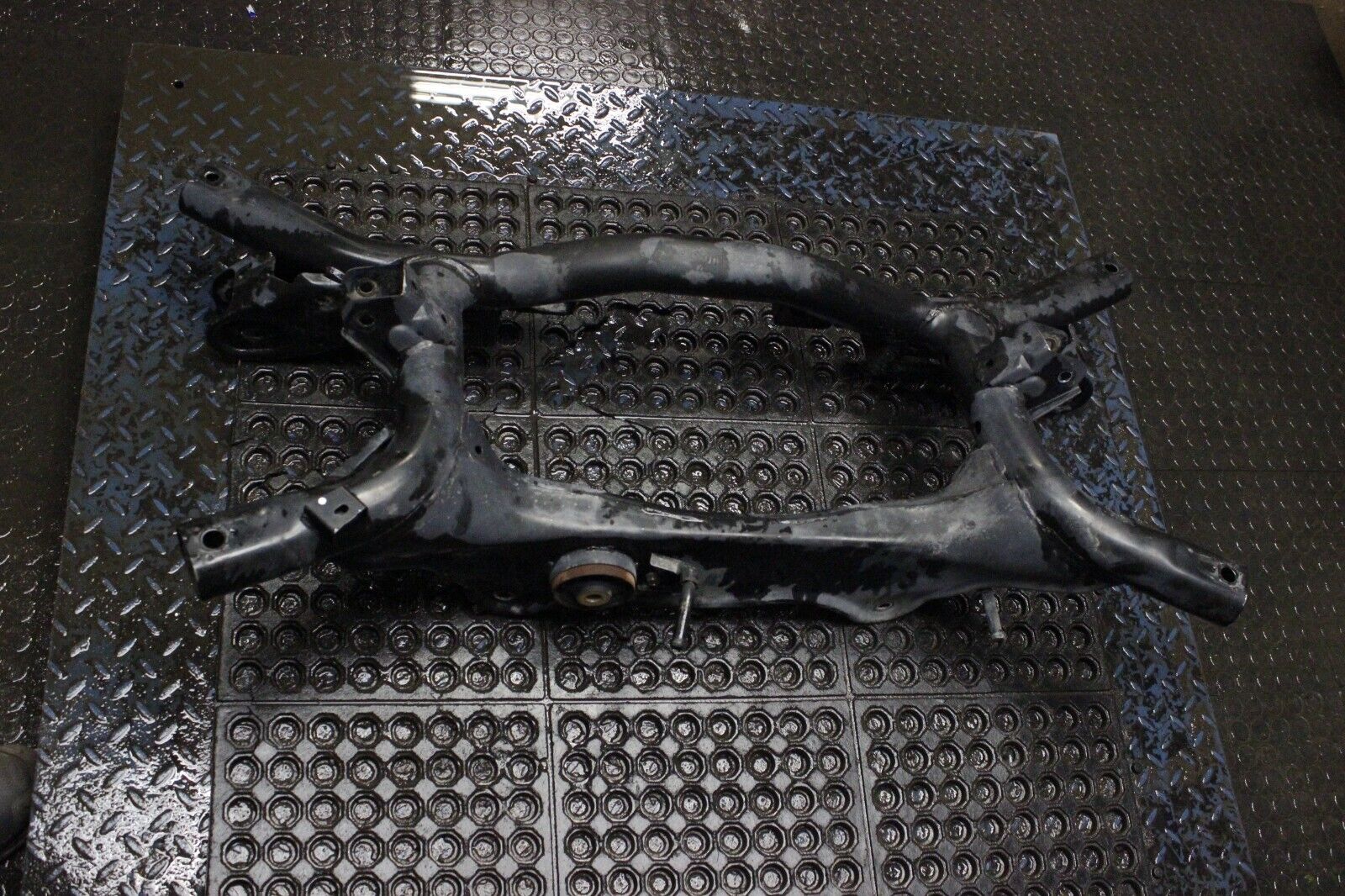 2008-2015 LANCER RALLIART TURBO OEM REAR SUBFRAME CROSSMEMBER