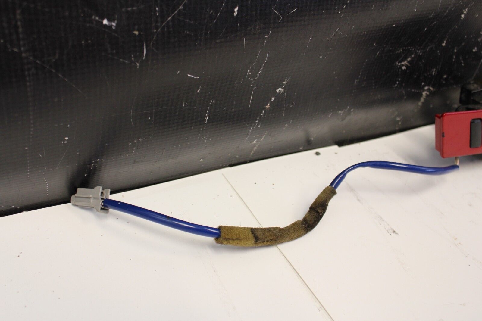2010 Nissan GTR R35 RH Right Passenger Side Exterior Door Handle W Trim GT-R OEM