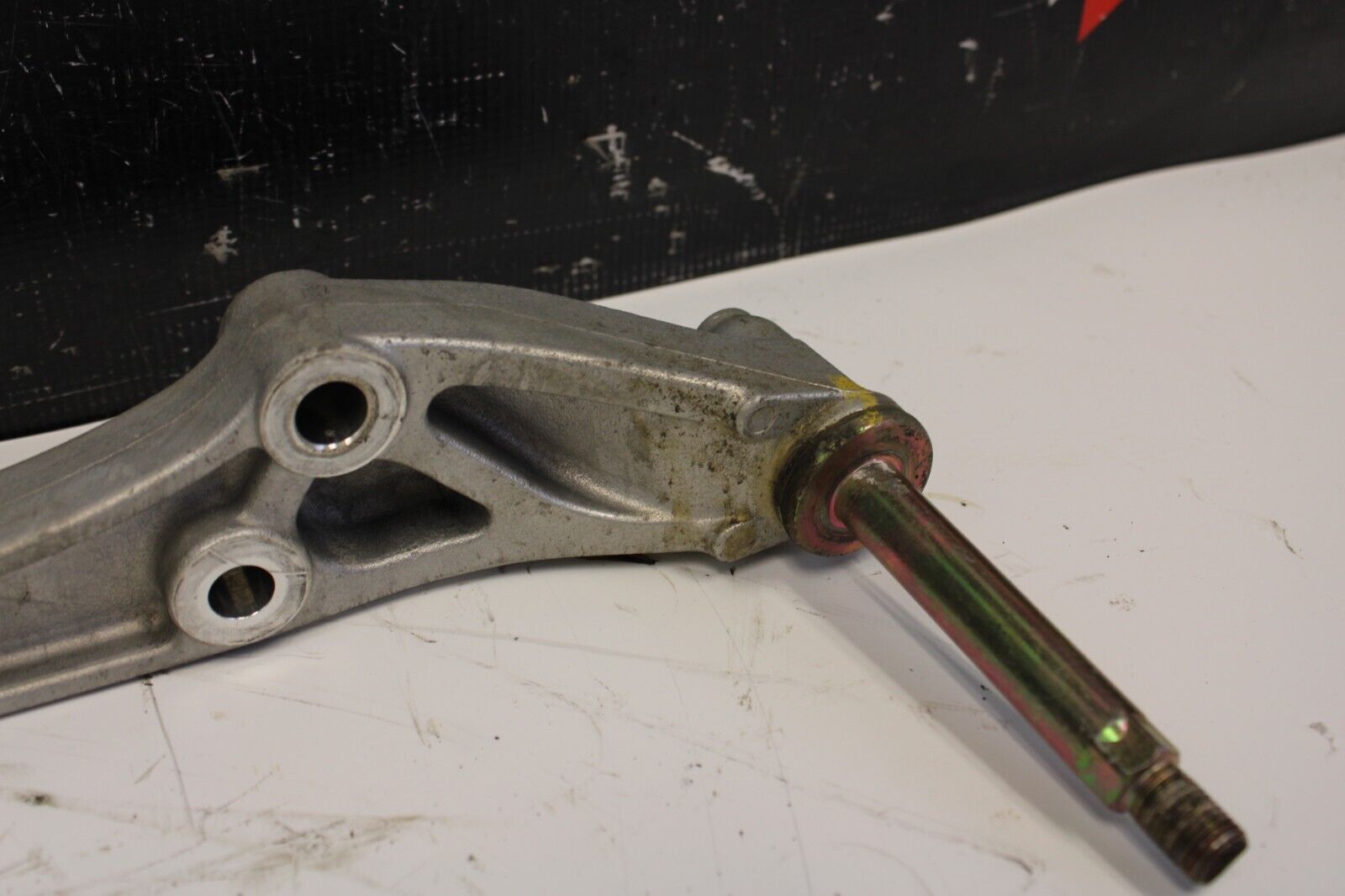 00-09 HONDA S2000 OEM REAR SUBFRAME DIFFERENTIAL REAR MOUNT BRACKET BRACE