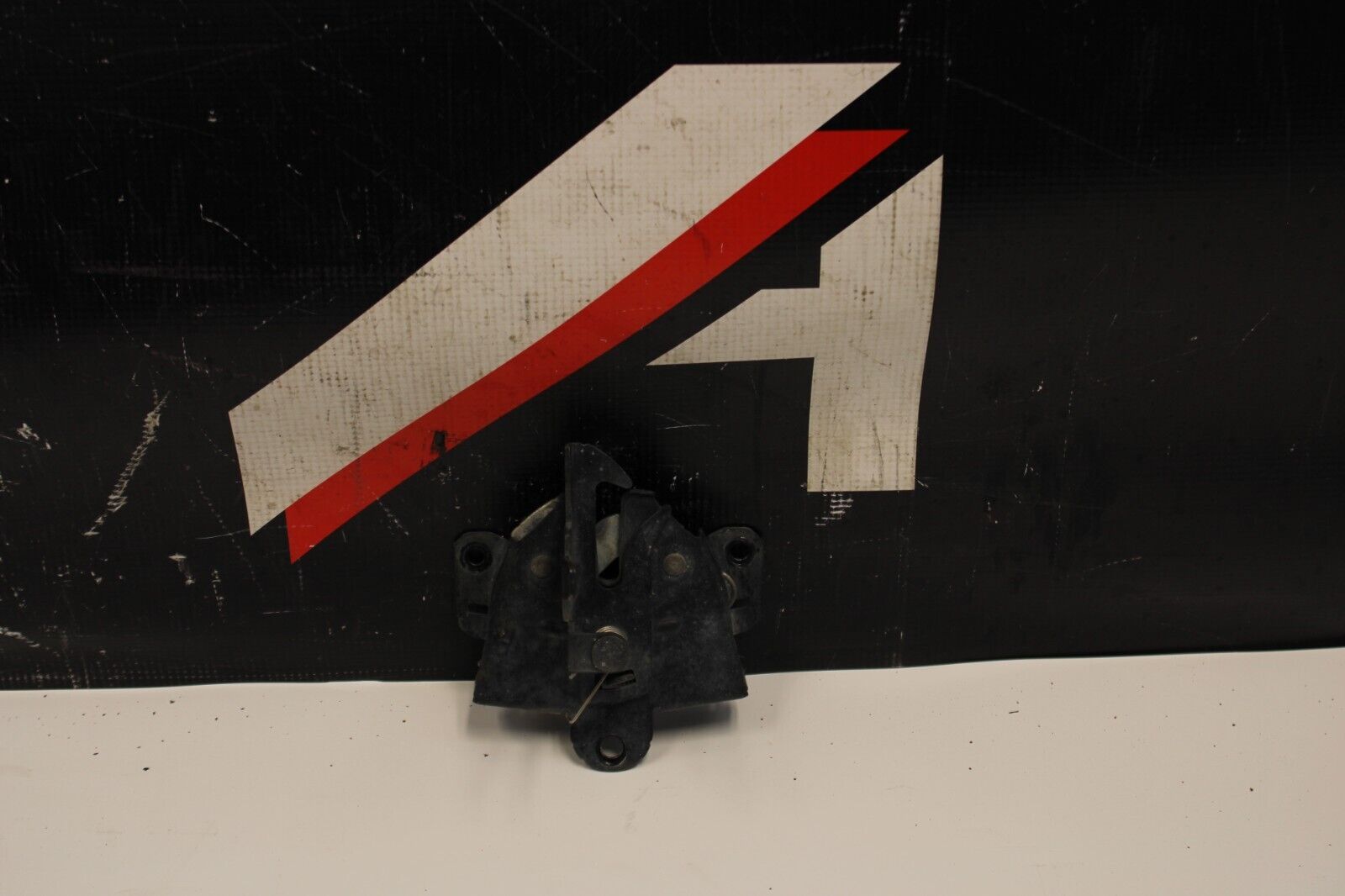 2003-2005 MITSUBISHI LANCER EVOLUTION EVO 8 FRONT HOOD-LOCK LATCH OEM