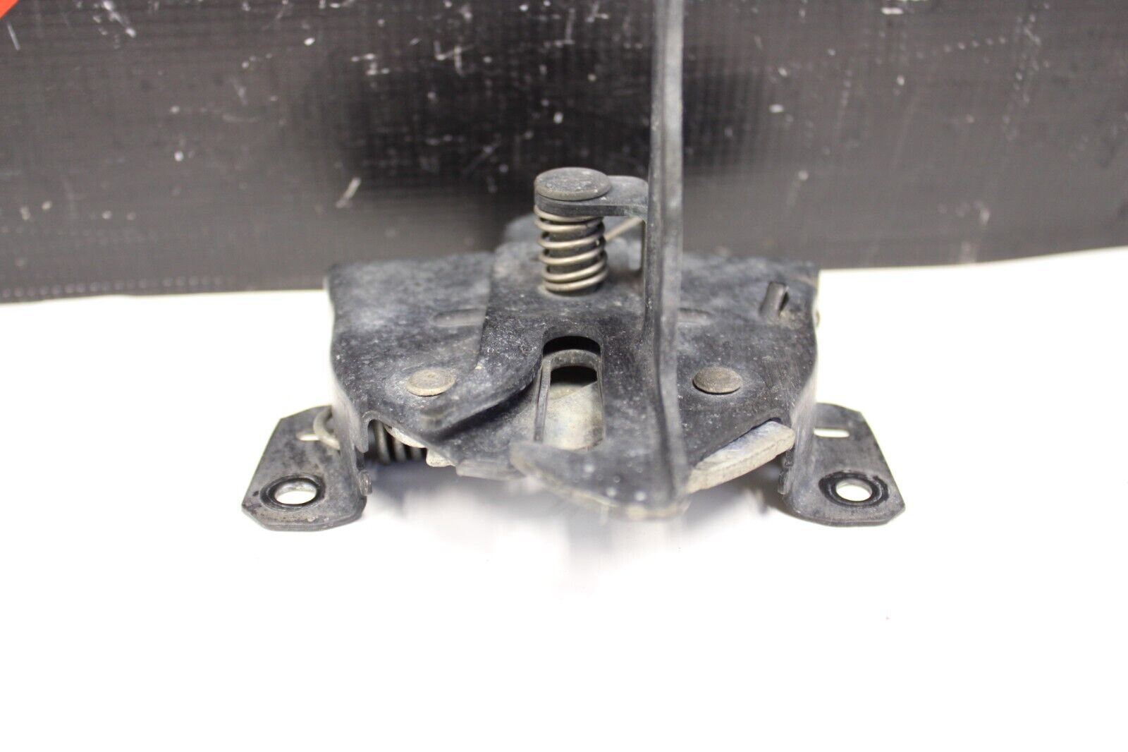 2003-2005 MITSUBISHI LANCER EVOLUTION EVO 8 FRONT HOOD-LOCK LATCH OEM