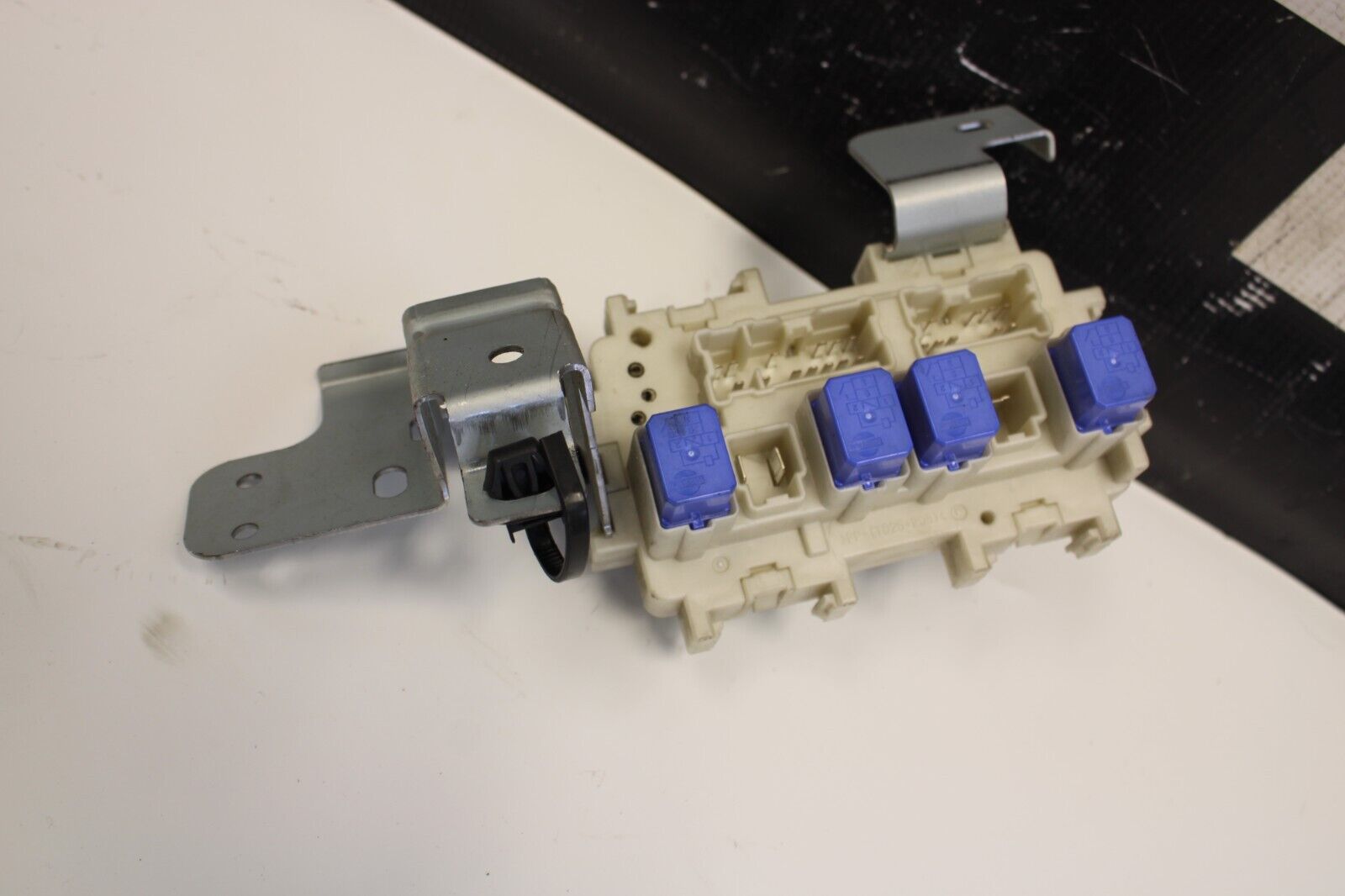 2013 Nissan GT-R GTR R35 IPDM Interior Fuse Junction Box Block Assembly OEM