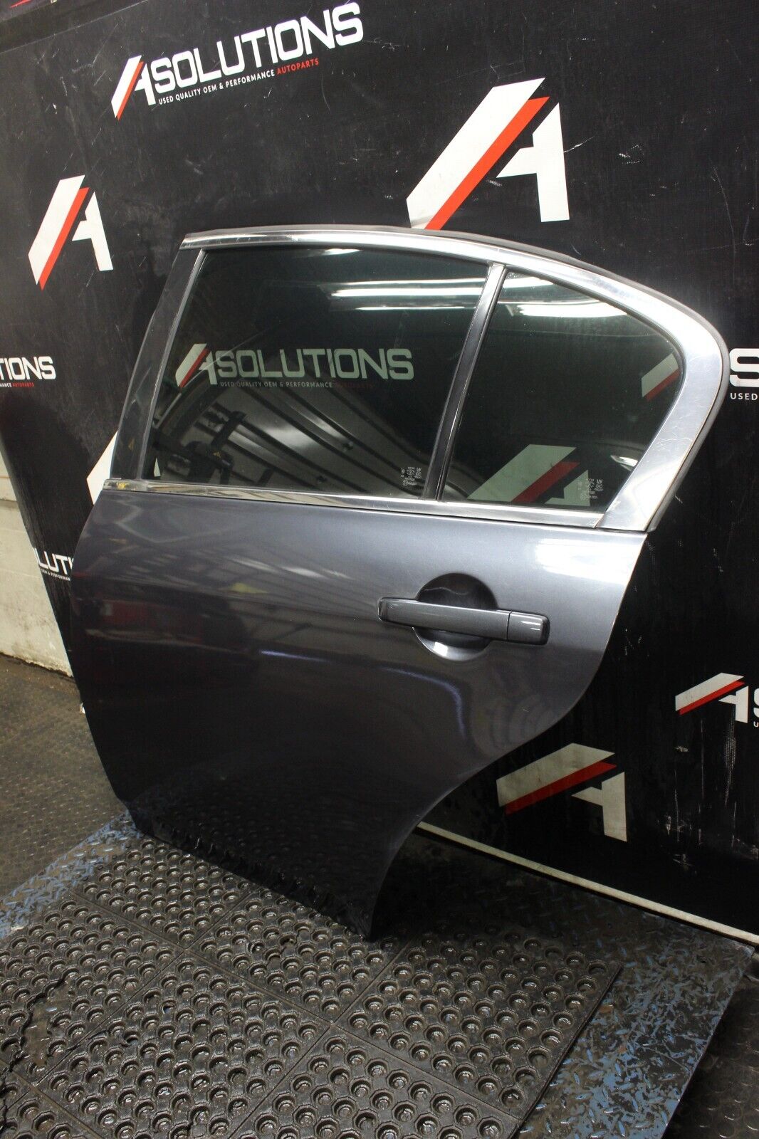 2008-2013 Infiniti G37 G37x Sedan Rear Driver Left Door OEM LH G25 G35
