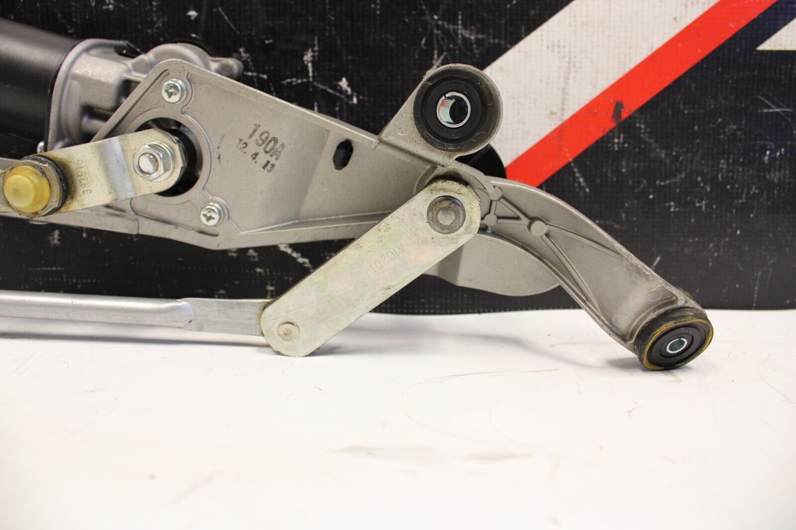 2013 NISSAN R35 GTR CBA WINDSHIELD WIPER MOTOR LINKAGE ASSEMBLY OEM GT-R