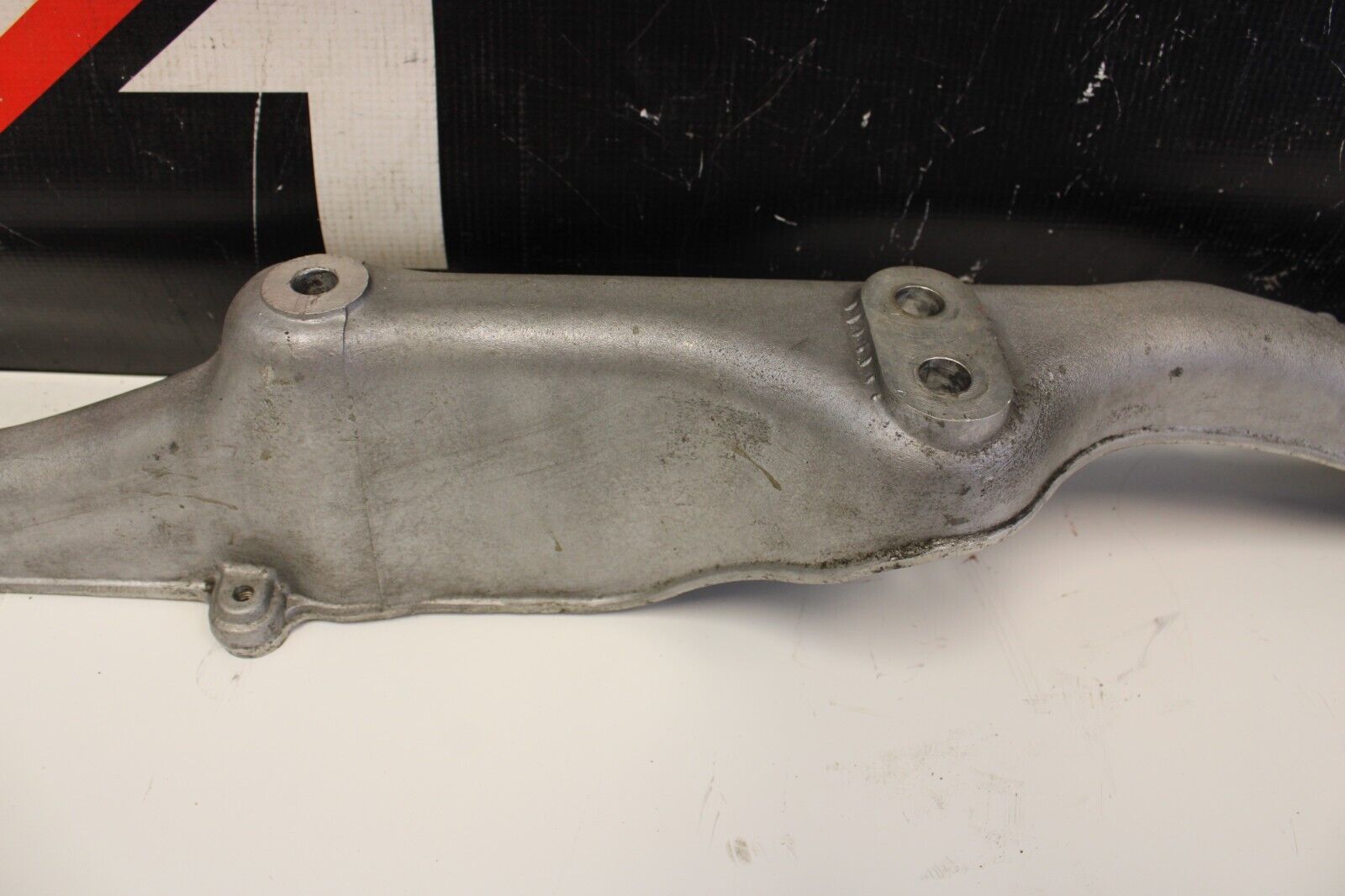 2010 NISSAN GTR R35 AWD OEM FACTORY TRANSMISSION CROSSMEMBER