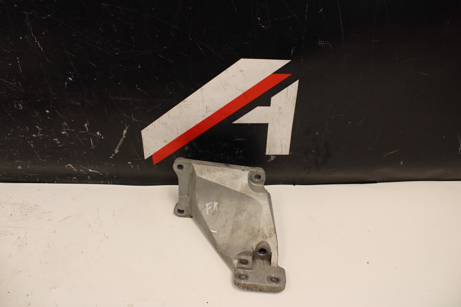 09-15 NISSAN GT-R GTR R35 VR38 ENGINE MOTOR MOUNT BRACKET PASSENGER RIGHT