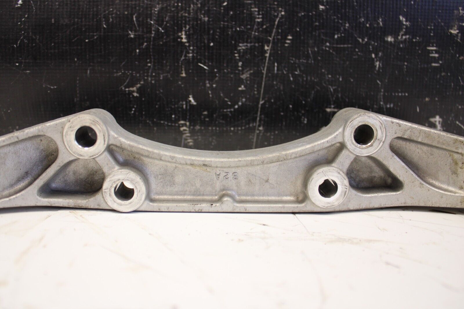 00-09 HONDA S2000 OEM REAR SUBFRAME DIFFERENTIAL REAR MOUNT BRACKET BRACE