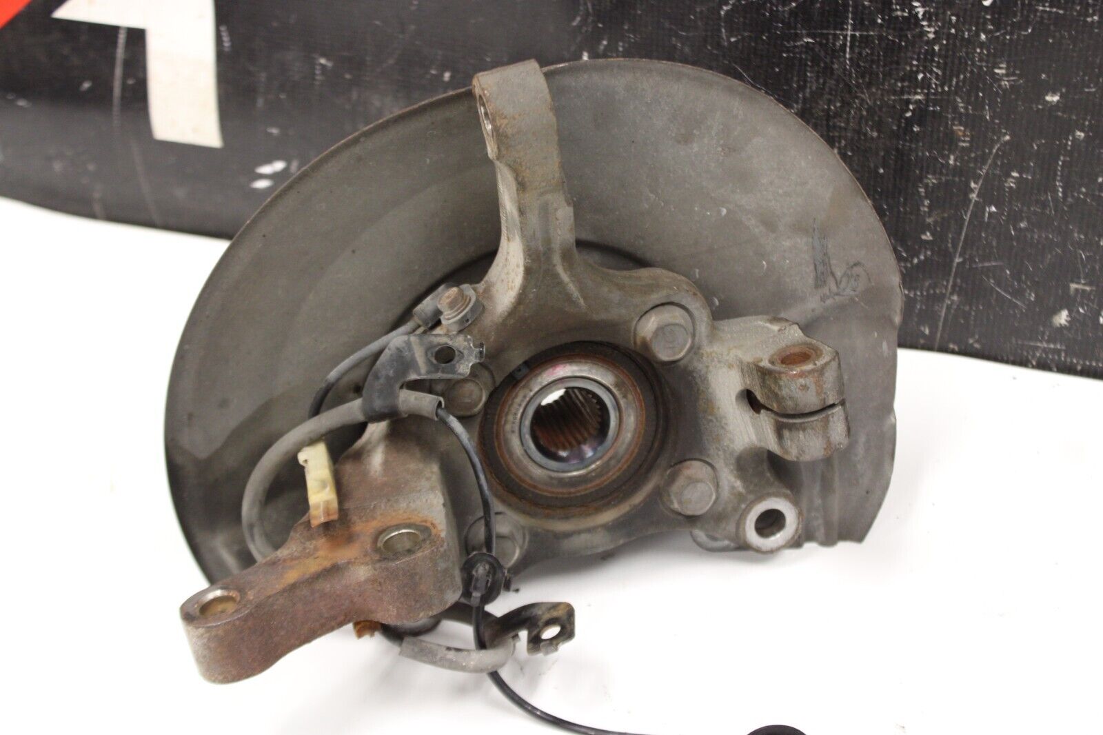 2008-2015 MITSUBISHI LANCER EVOLUTION EVO X SPINDLE KNUCKLE HUB RIGHT FRONT OEM