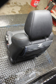 2006 Nissan 350Z Passenger Right Power Leather Seat with Switches OEM Coupe