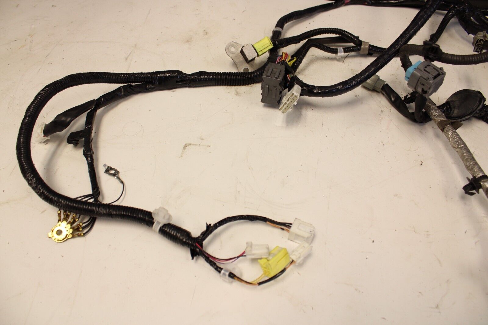 2014 Nissan GTR R35 Rear Chassis Wiring Harness GT-R OEM EVAP