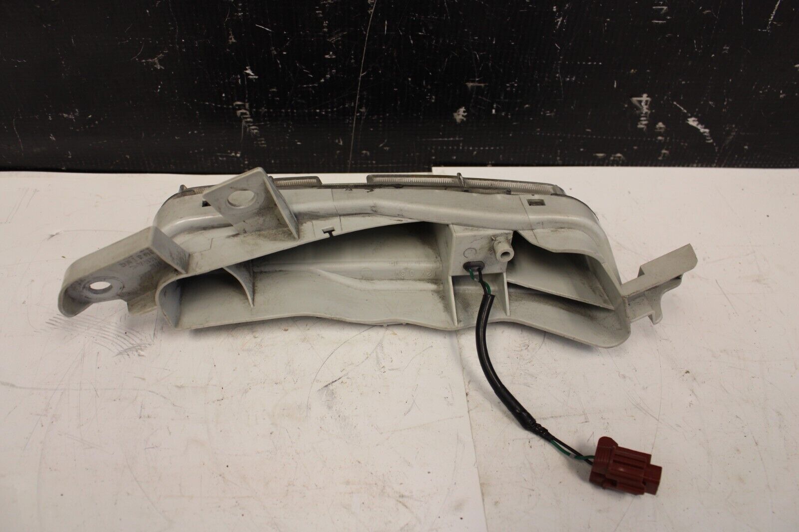 2012-2016 Nissan GT-R R35 GTR Rear Bumper Light Reflector RH 26550-JF05A