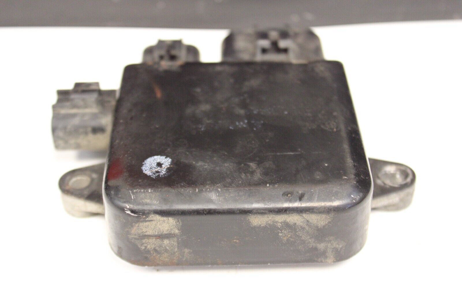 2003-2006  Mitsubishi Lancer Evo 8 / 9 Radiator Fan Control Module 1355A408