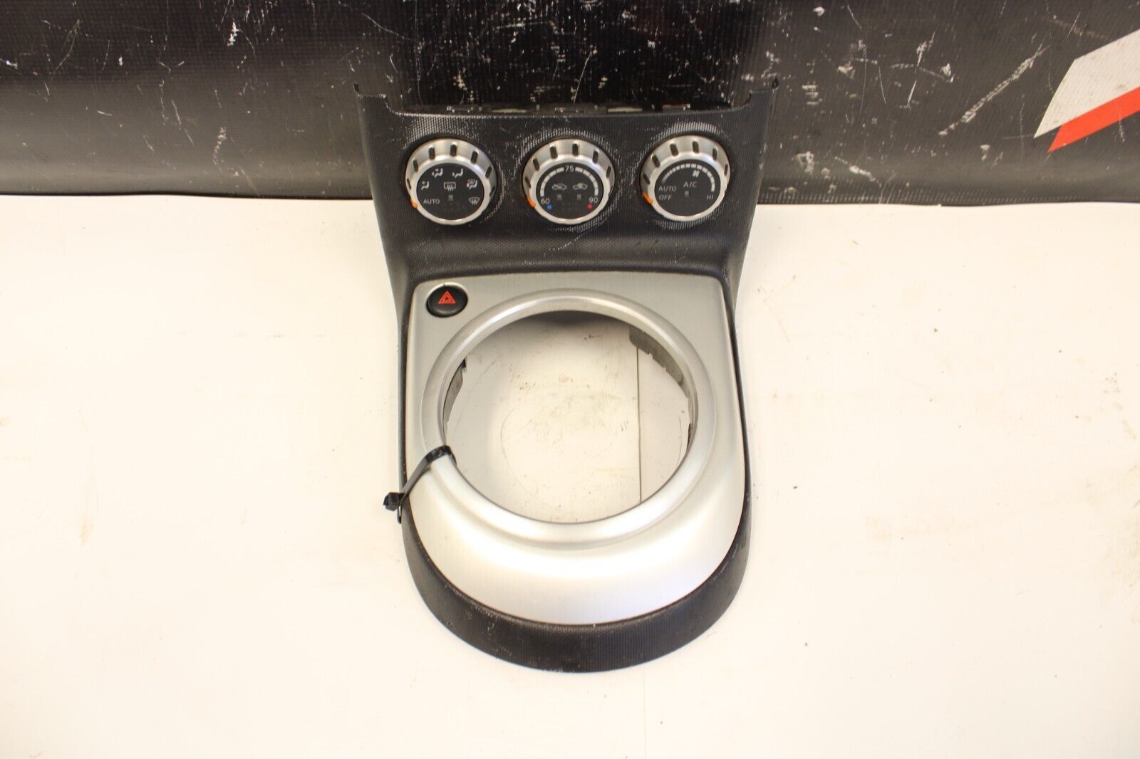 2007-2009 Nissan 350Z VQ35HR Automatic Shifter Bezel K10372CF40A