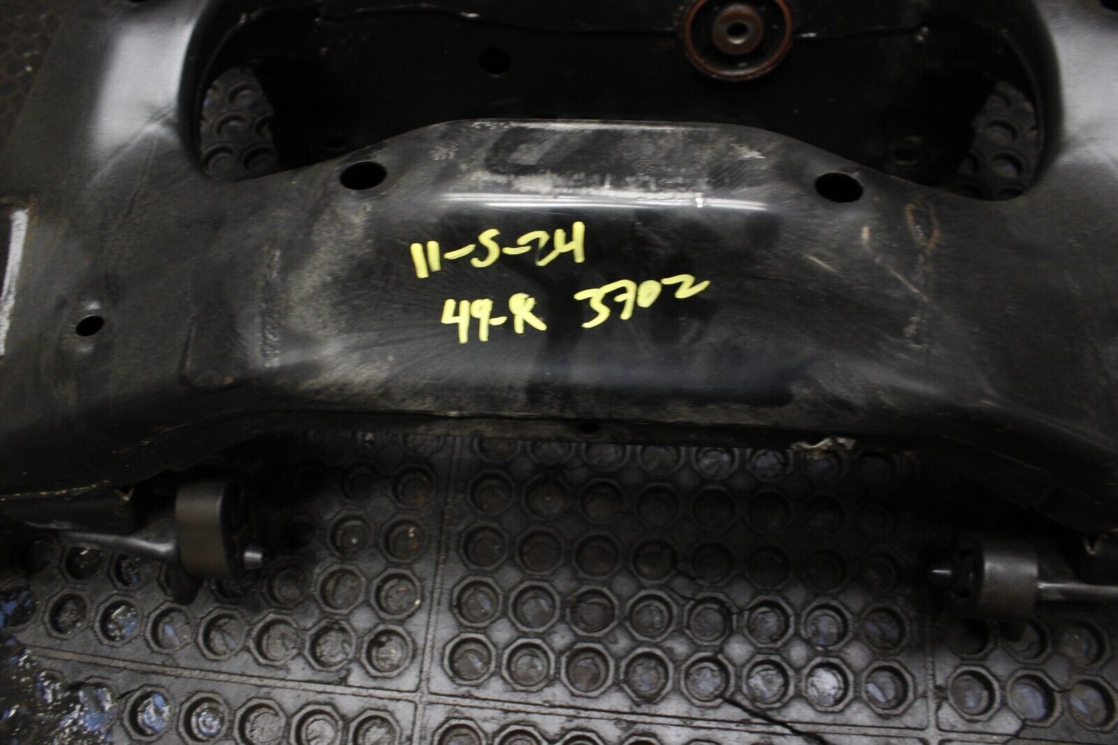 09-20 370Z Rear End Subframe Crossmember Assembly OEM Frame Support