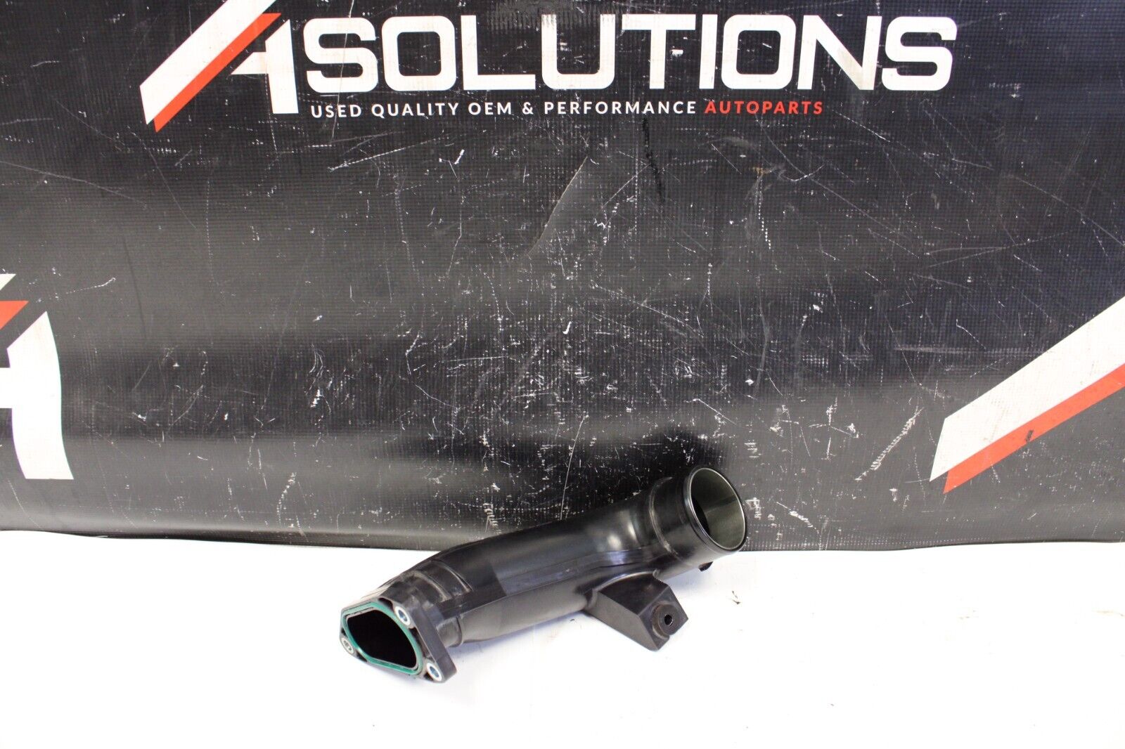 2013 NISSAN R35 GTR GT-R LH DRIVER SIDE TURBO INTERCOOLER CHARGE PIPE HOSE