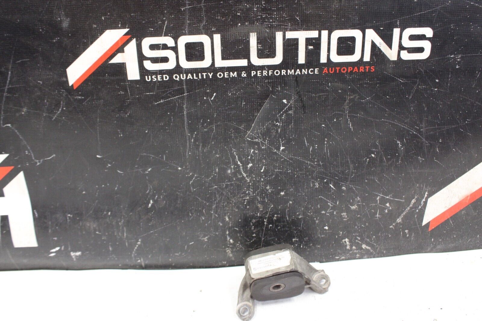 2002-2006 Acura RSX Type S K20A2 2Transmission mount bracket