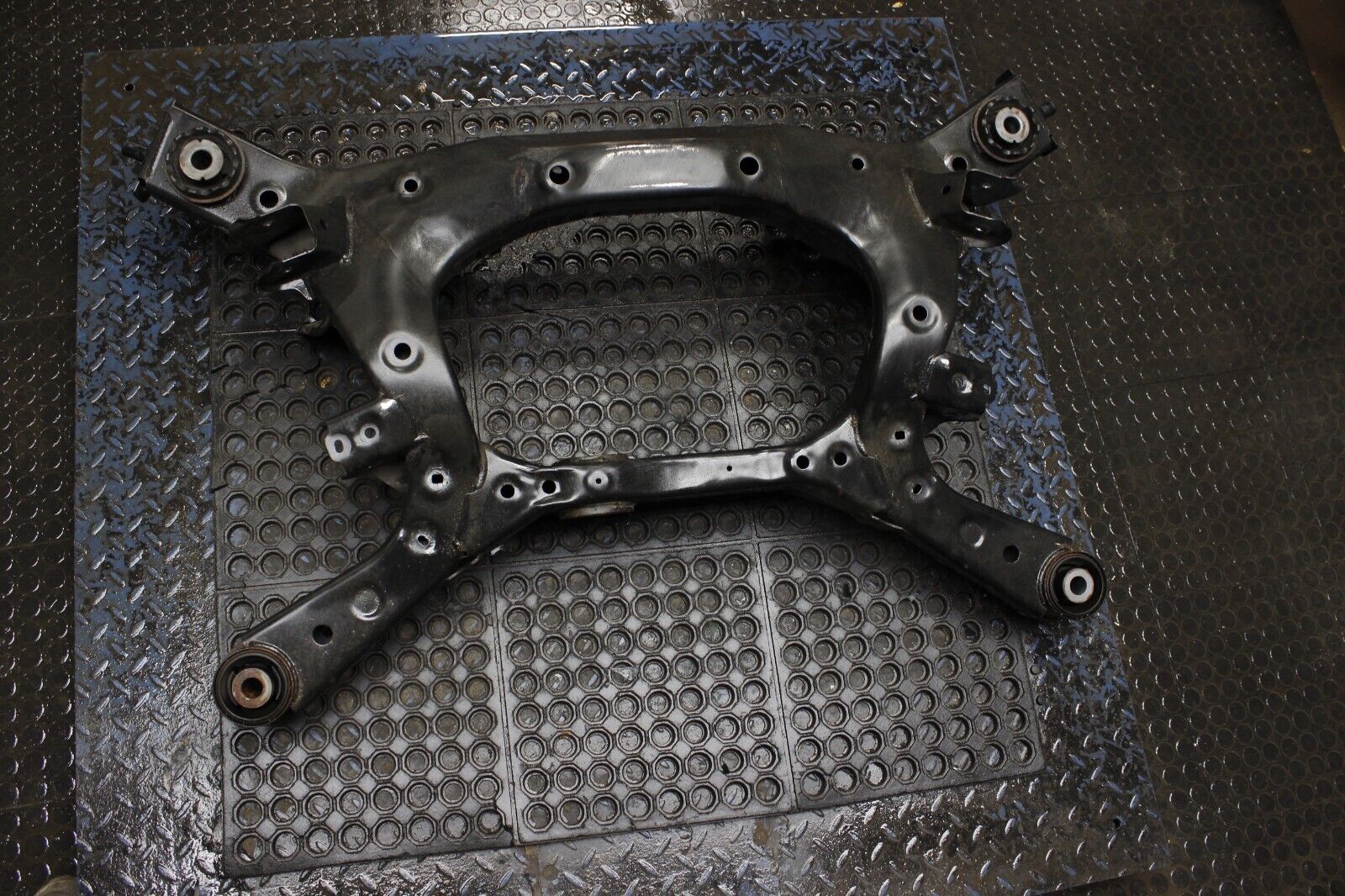 09-20 370Z Rear End Subframe Crossmember Assembly OEM Frame Support