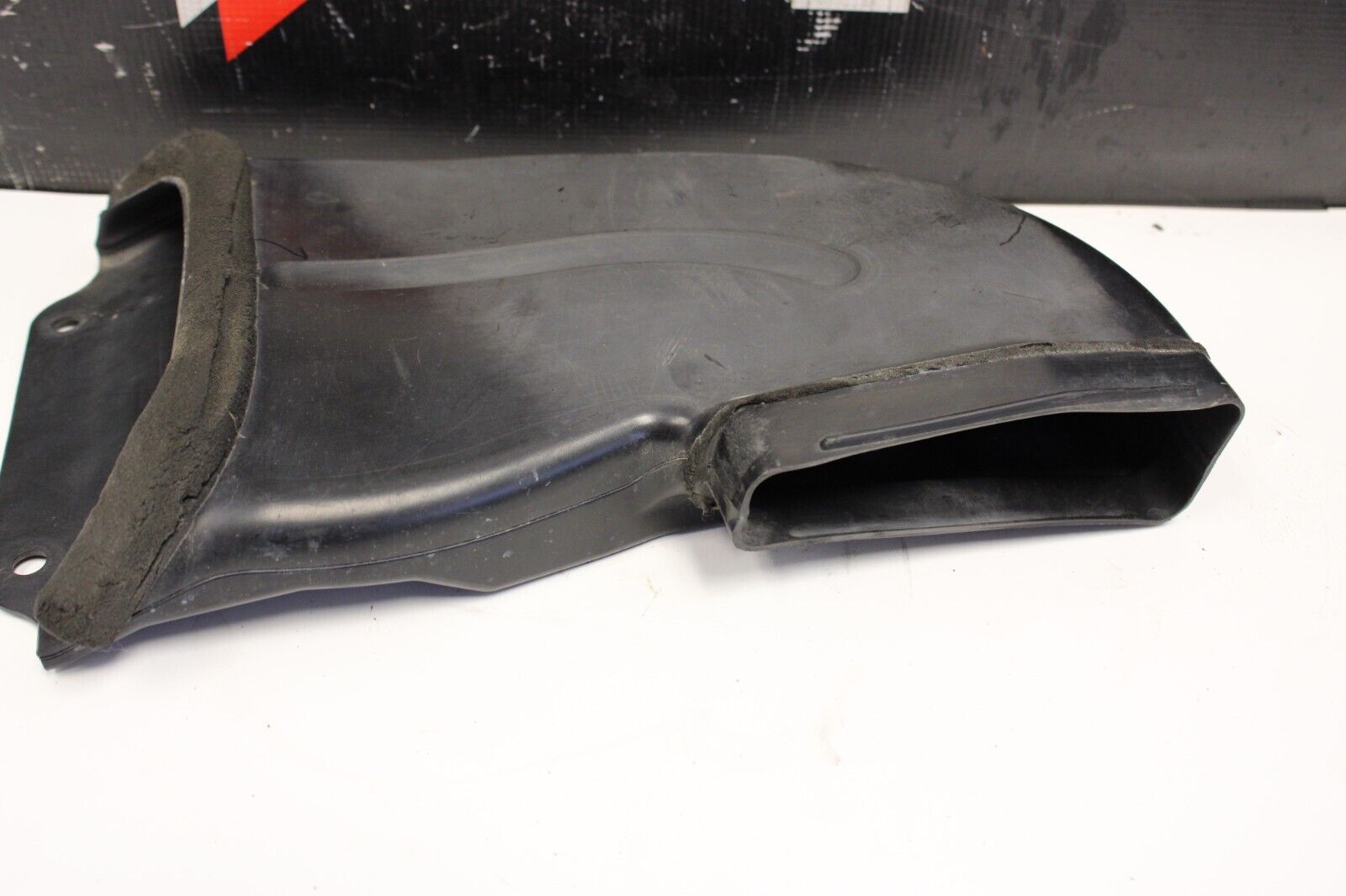 2003-2006 Mitsubishi Evo Evolution 8 9 Intake box snorkel OEM