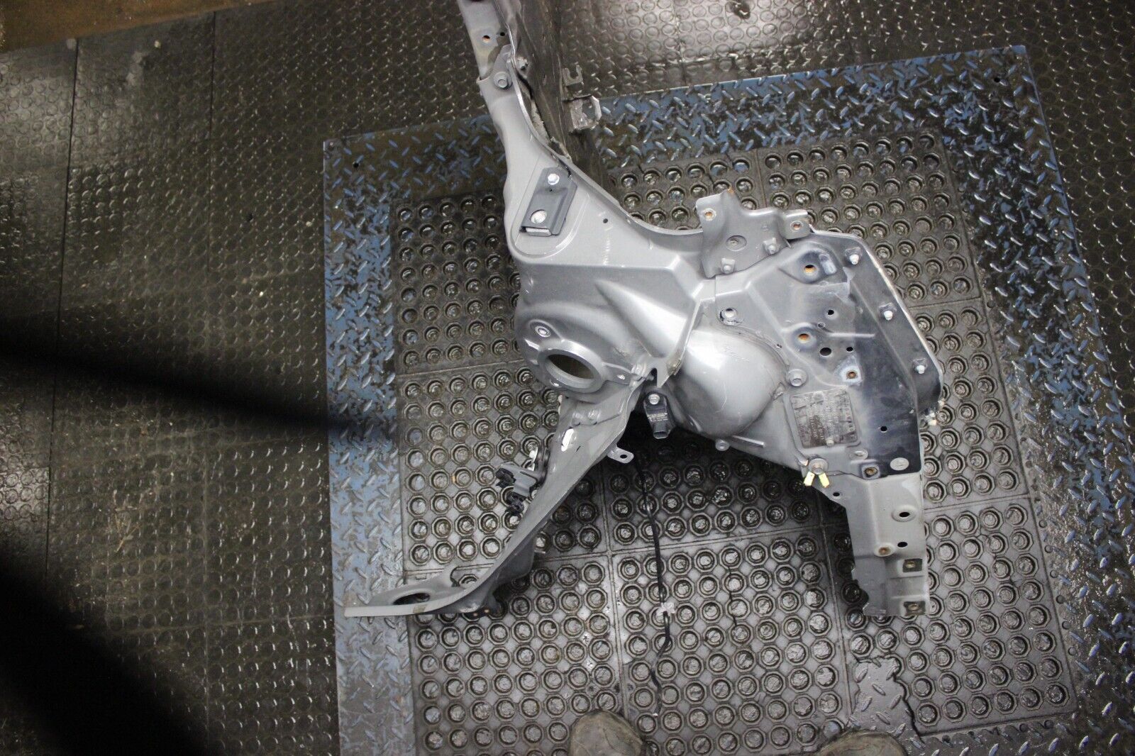 2009-2021 Nissan GTR R35 FRONT SUPPORT FRAME RAIL CUT PASSENGER RIGHT OEM