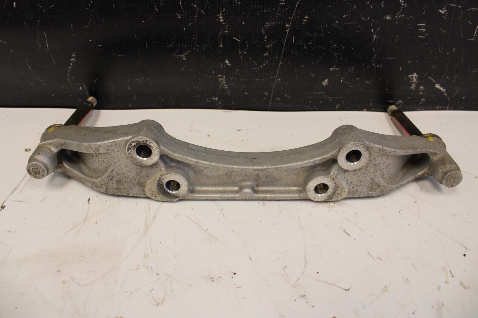 00-09 HONDA S2000 OEM REAR SUBFRAME DIFFERENTIAL REAR MOUNT BRACKET BRACE