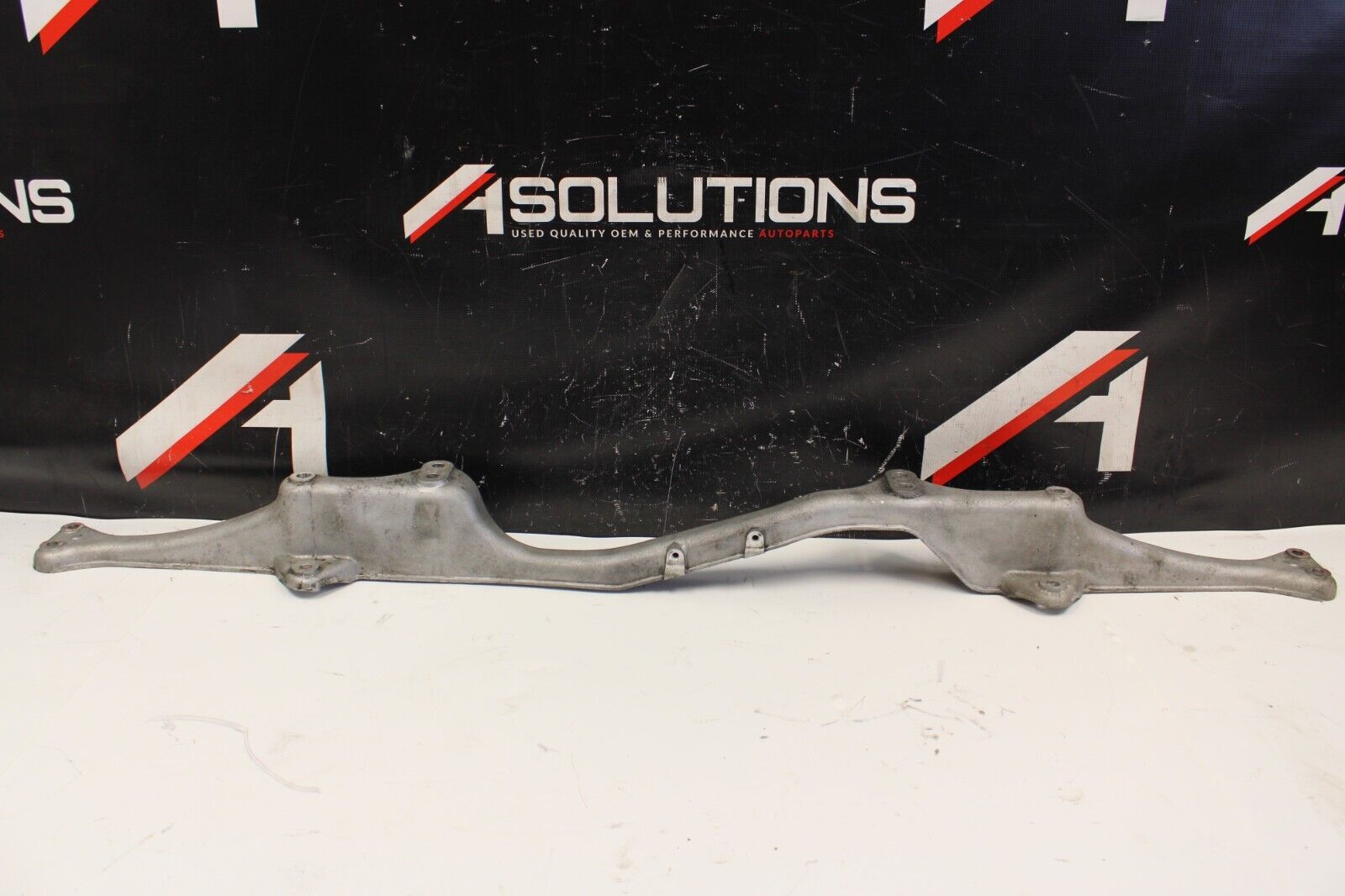 2010 NISSAN GTR R35 AWD OEM FACTORY TRANSMISSION CROSSMEMBER
