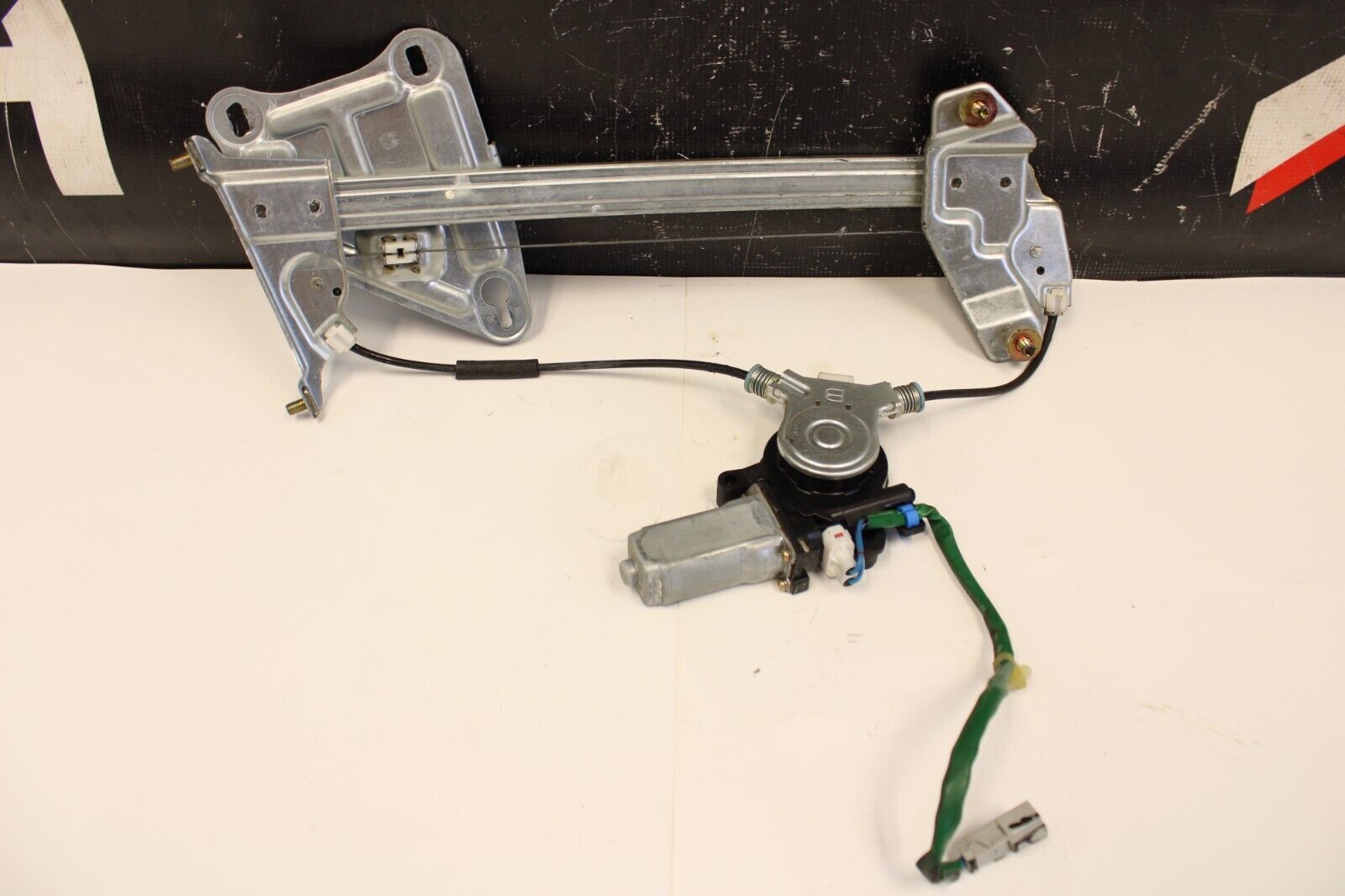 OEM HONDA S2000 AP2 AP1 WINDOW REGULATOR WITH MOTOR RIGHT PASSENGER 00-09