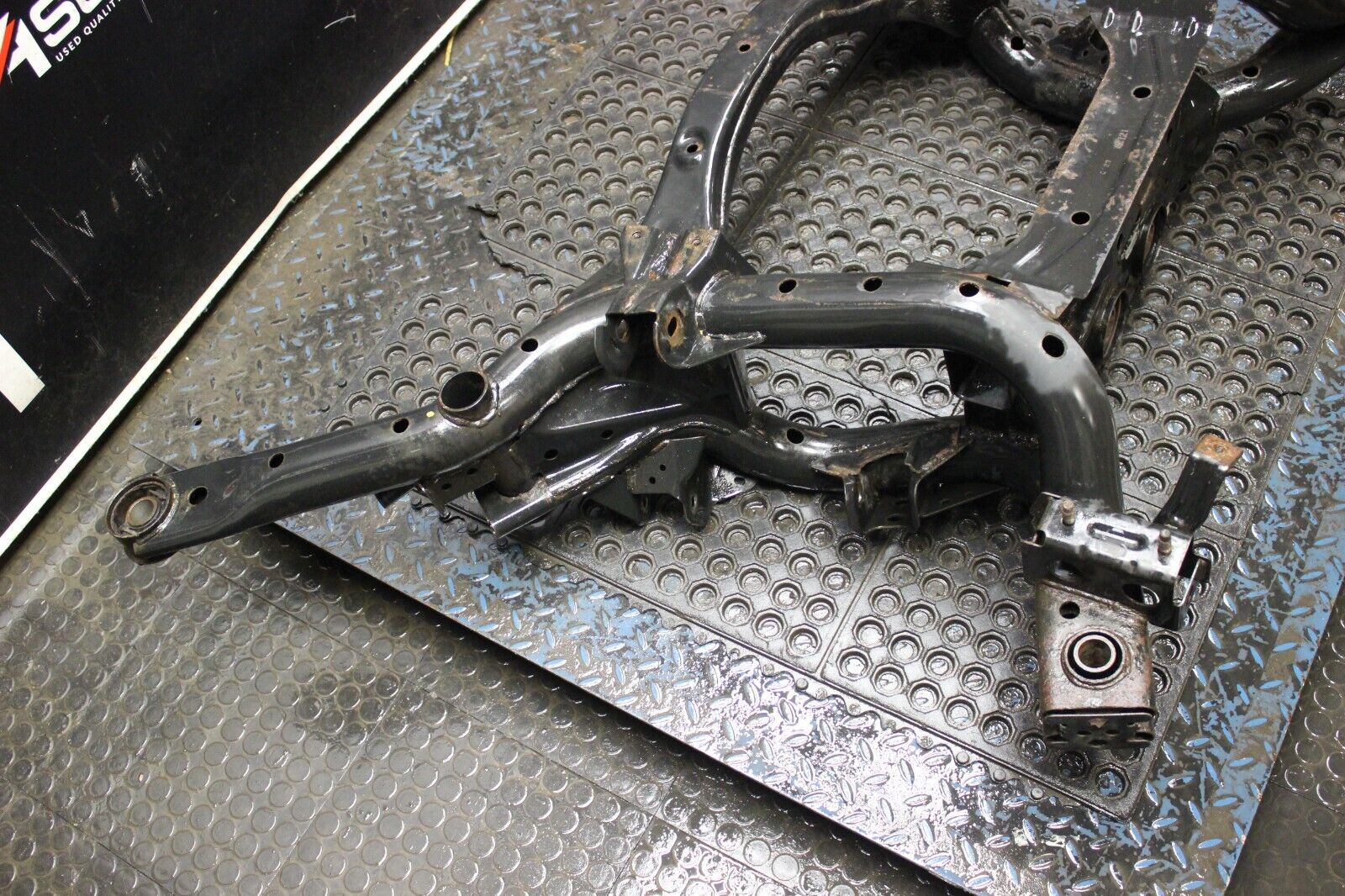 2009-2021 NISSAN GT-R GTR R35 VR38 AWD OE REAR TRANSMISSION SUBFRAME CROSSMEMBER