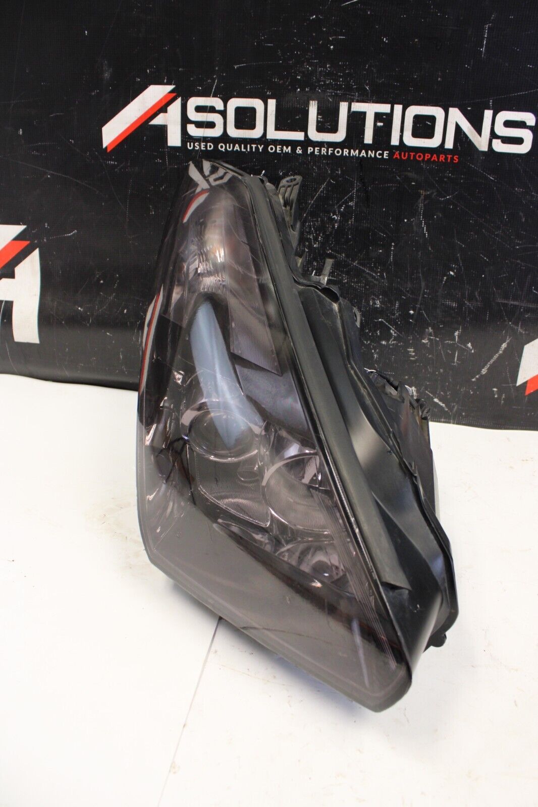 2013 Nissan GTR GT-R R35 Passenger Side Headlight OEM