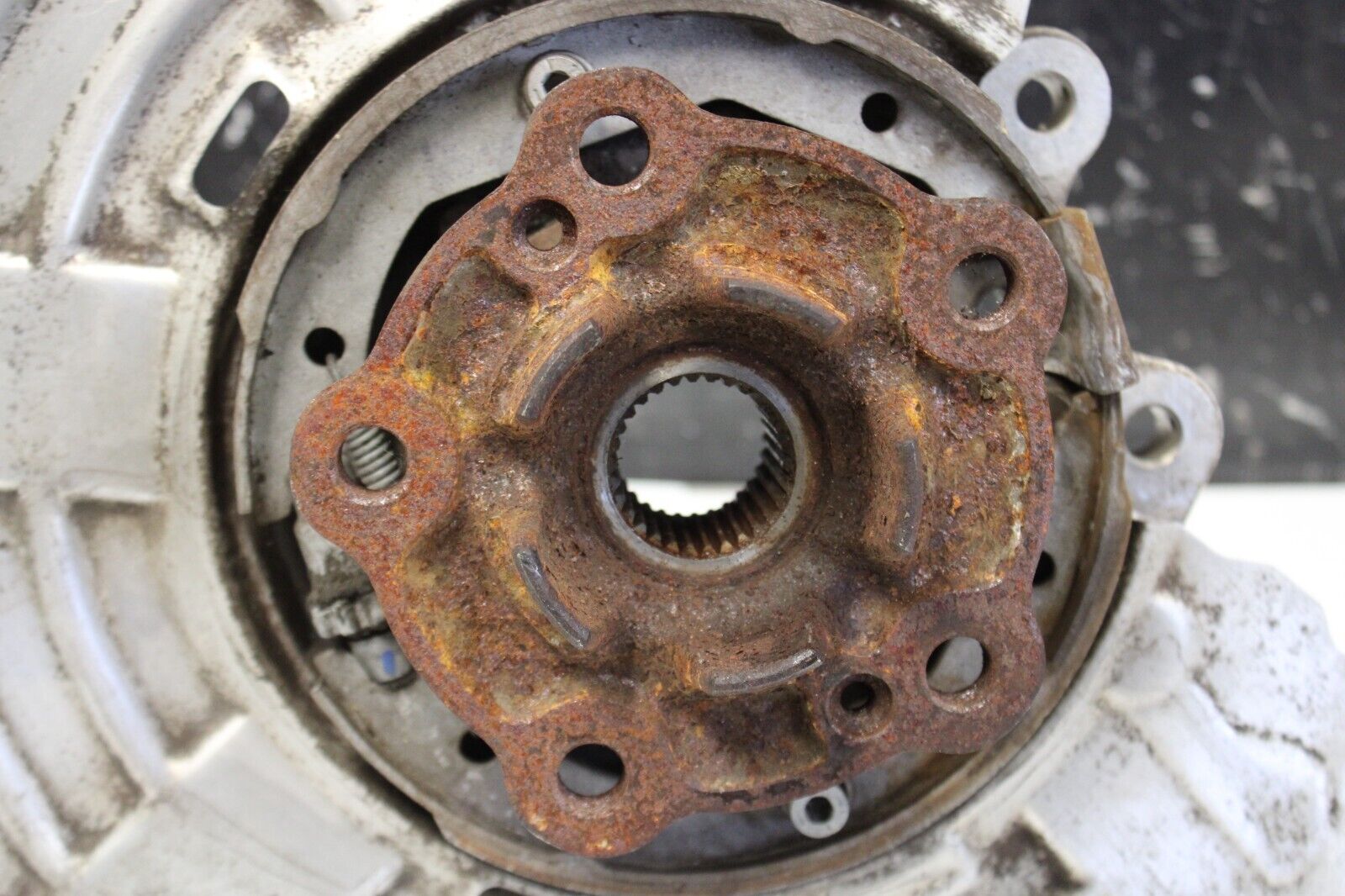 2015-20 OEM BMW F80 F82 M3 M4 Rear Suspension Right Knuckle Wheel Hub Spindle