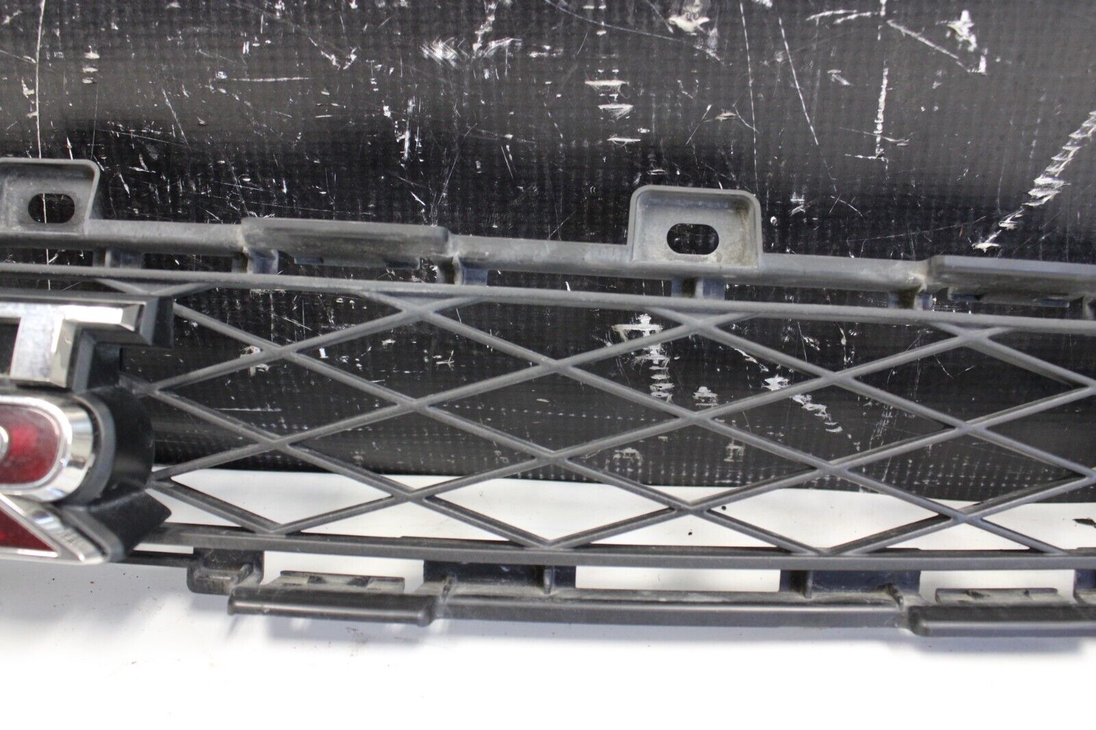 2013 NISSAN GT-R R35 GTR VR38 3.8L OEM FRONT BUMPER GRILLE UPPER Grill