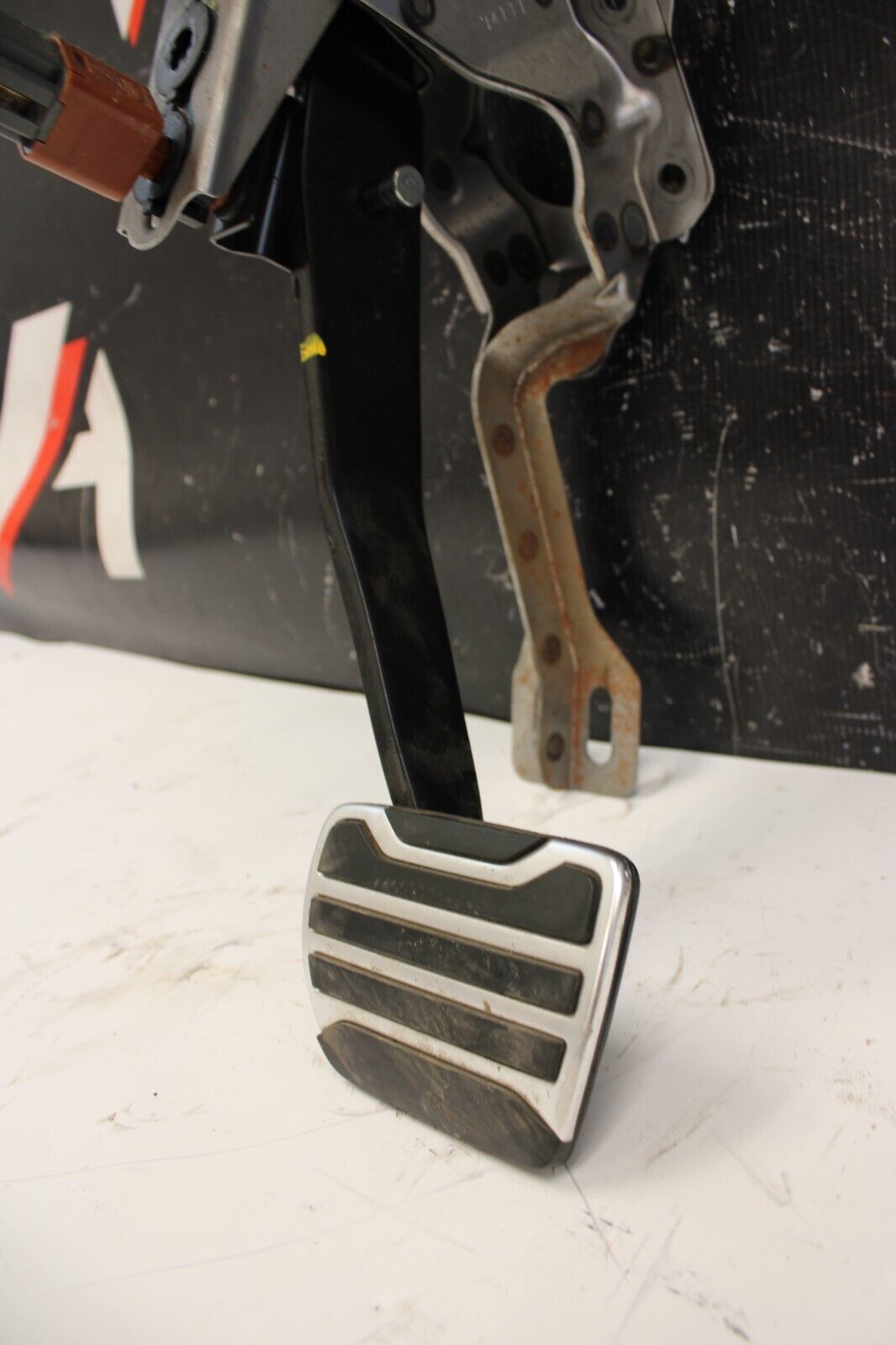 NISSAN GTR R35 AWD OEM BRAKE PEDAL ASSEMBLY VR38 2014 GT-R