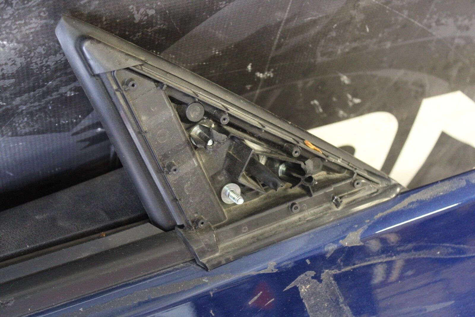 NISSAN 370Z 2009-2019 RIGHT PASSENGER SIDE DOOR SHELL OEM