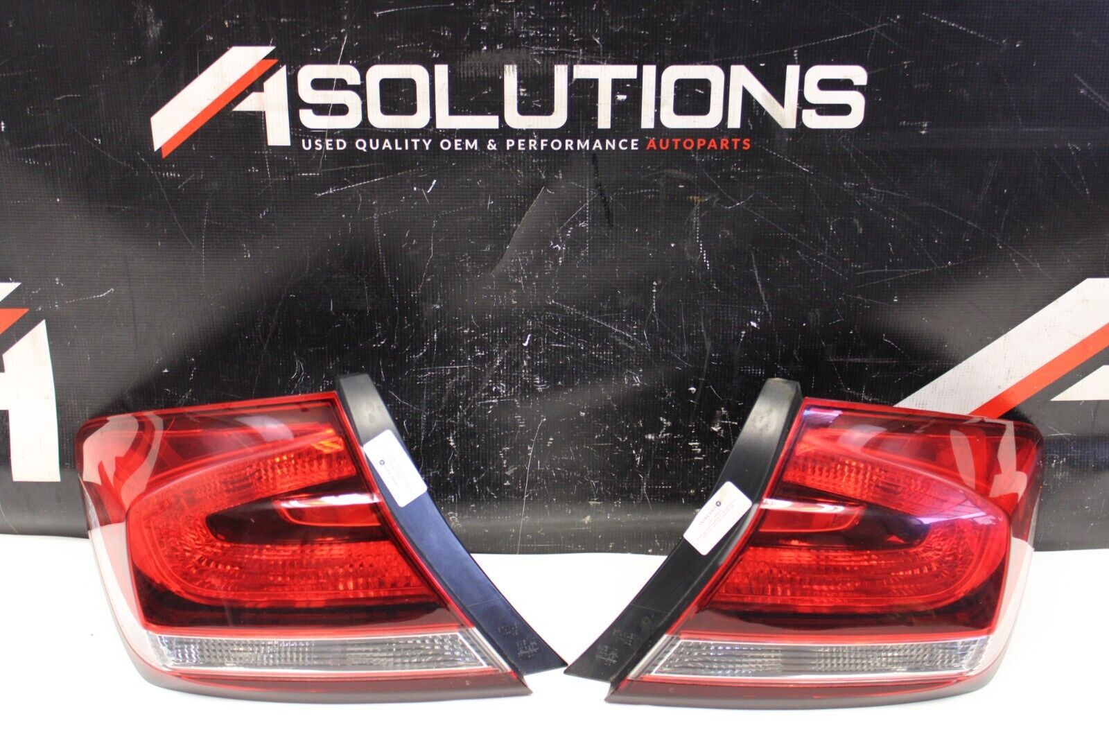 2012-2015 HONDA CIVIC SEDAN LEFT AND RIGHT SIDE TAIL LIGHTS LAMP OEM