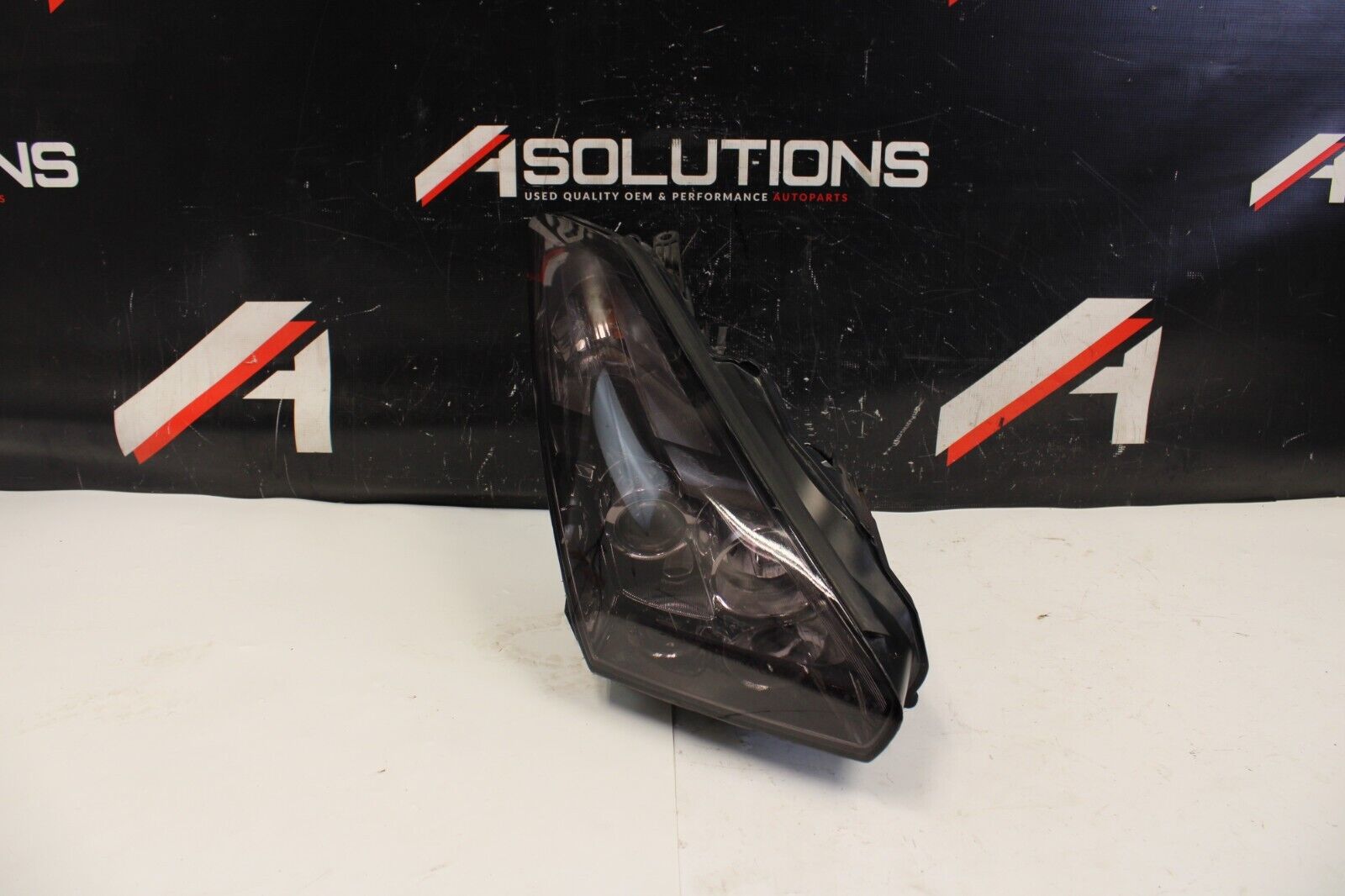 2013 Nissan GTR GT-R R35 Passenger Side Headlight OEM