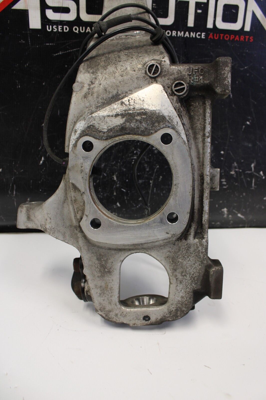 2013 Nissan GT-R GTR R35 Front RH PassKnuckle Spindle Arm Knee Assembly OEM