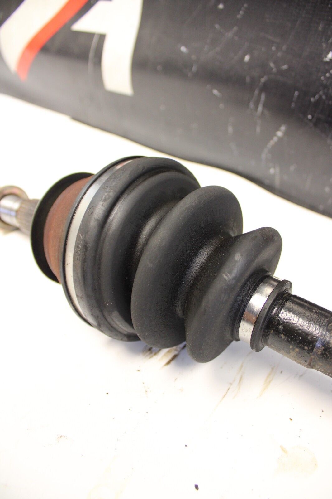 03-08 Nissan 350z Infiniti G35 rear drive axle shaft right passenger side OEM