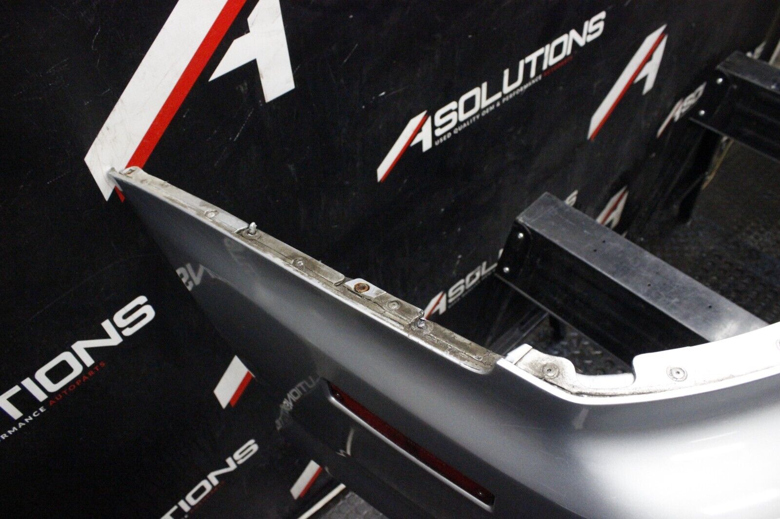 03-06 MITSUBISHI LANCER EVOLUTION 8 OEM REAR BUMPER COVER EVO 8