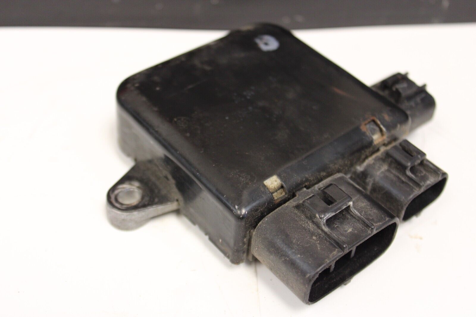 2003-2006  Mitsubishi Lancer Evo 8 / 9 Radiator Fan Control Module 1355A408