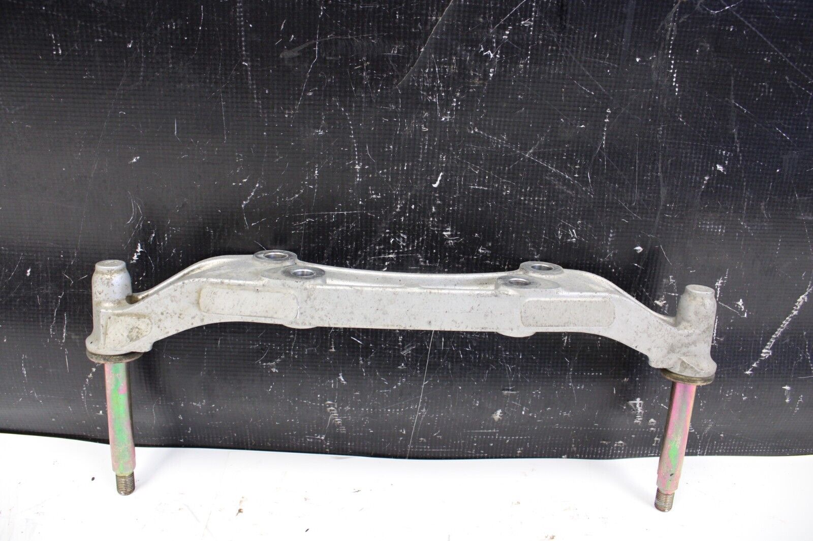 00-09 HONDA S2000 OEM REAR SUBFRAME DIFFERENTIAL REAR MOUNT BRACKET BRACE